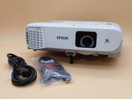 Epson PowerLite 970 3LCD Projector 4000 Lumen ANSI HD H865A (1073 Hours) *READ*