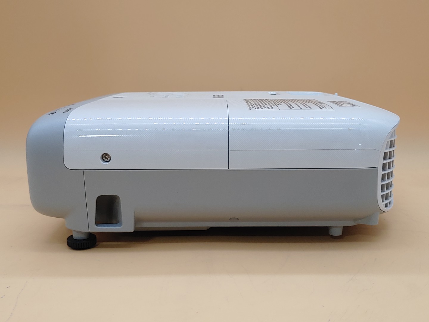 Epson PowerLite 970 3LCD Projector 4000 Lumen ANSI HD 1080p H865A (2215 Hours) - Image 4