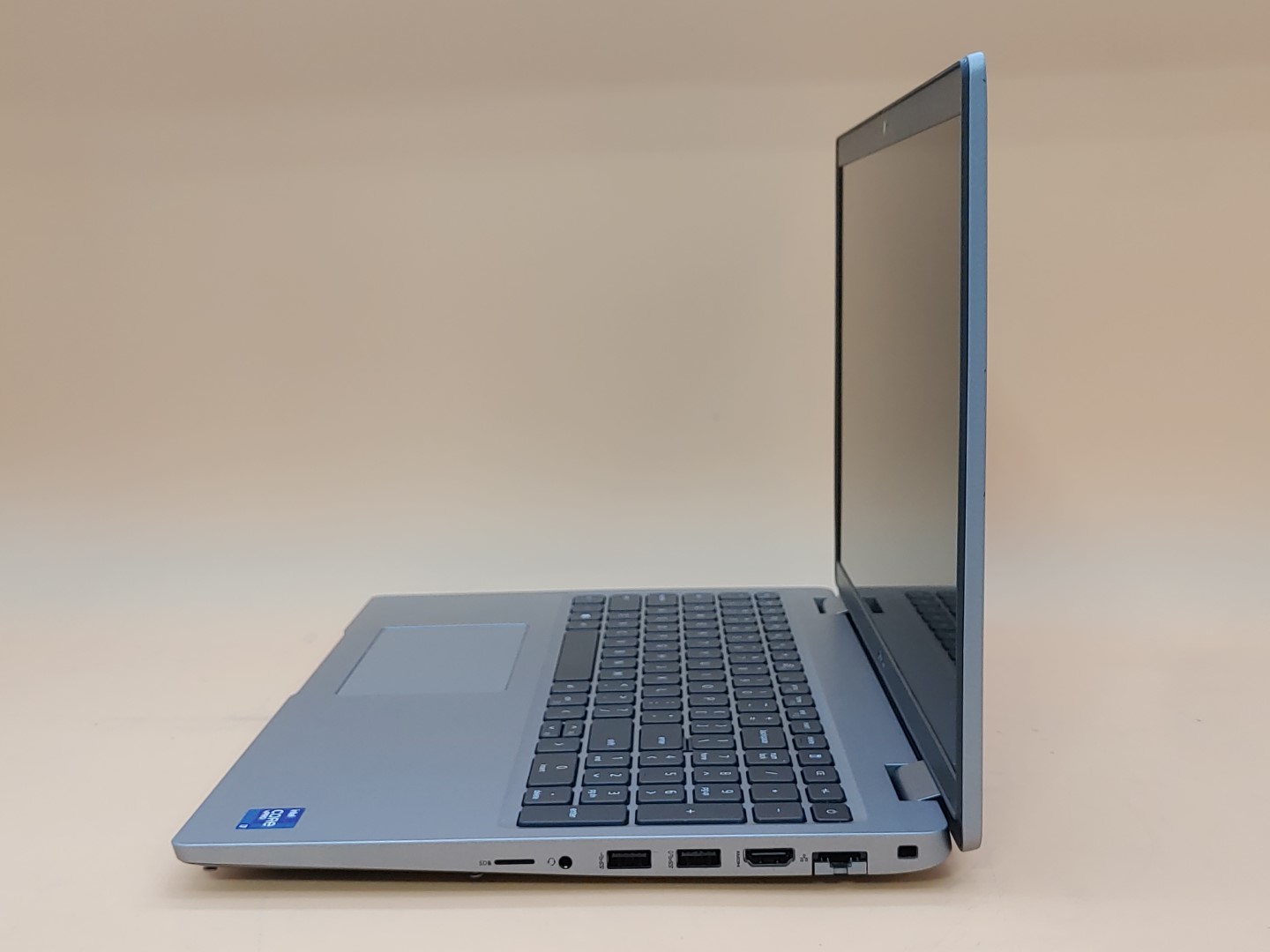 Dell Precision 3560 15.6" i7-1185G7 NVIDIA T500 *NO SSD/RAM/AC* *BROKEN SCREEN** - Image 4