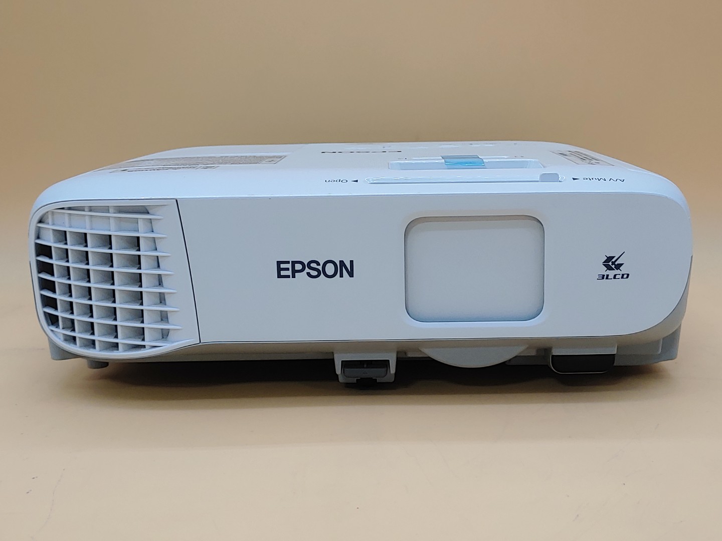 Epson PowerLite 970 3LCD Projector 4000 Lumen ANSI HD 1080p H865A (1506 Hours) - Image 3