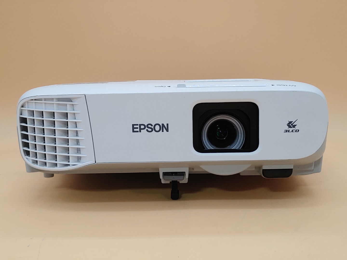 Epson PowerLite 970 3LCD Projector 4000 Lumen ANSI HD 1080p H865A (2059 Hours) - Image 3