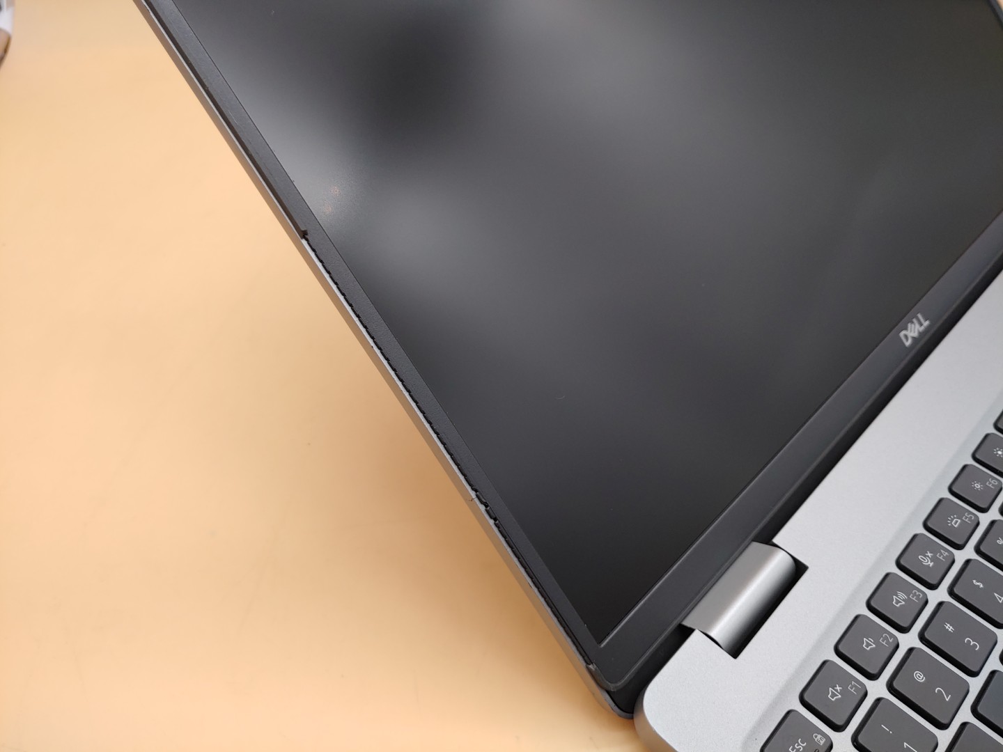 Dell Precision 3570 15.6" Intel i7-1265U NVIDIA T550 *NO SSD/RAM/BATT/AC* *READ* - Image 10
