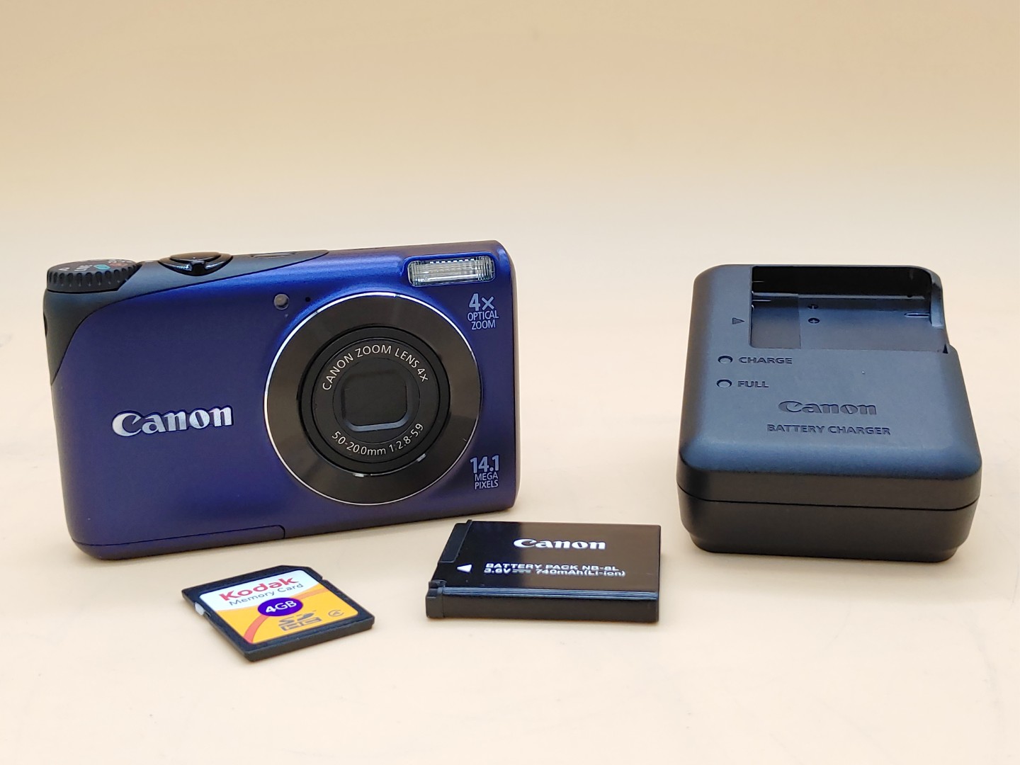 Canon PowerShot A2200 HD 14.1MP Digital Camera PC1585 w/ 4GB SD Card + Charger