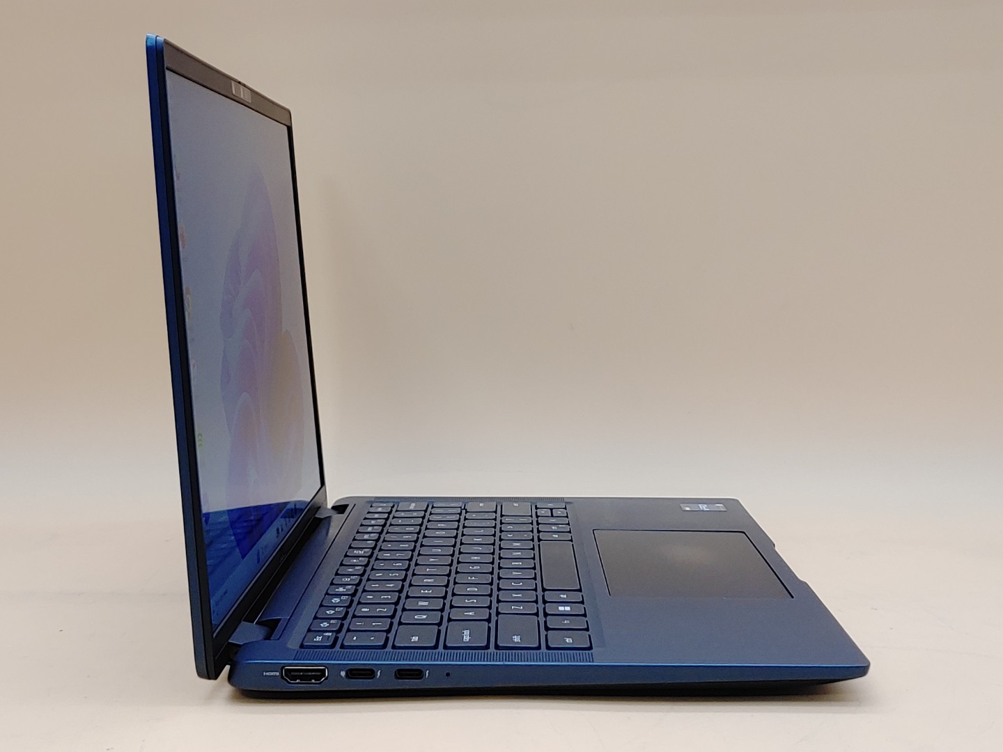 Dell Latitude 7440 14" FHD Touch Intel i7-1365U 32GB 1TB SSD Win11Pro *NO A/C* - Image 2