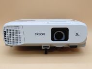 Epson PowerLite 970 3LCD Projector 4000 Lumen ANSI HD 1080p H865A ****READ****