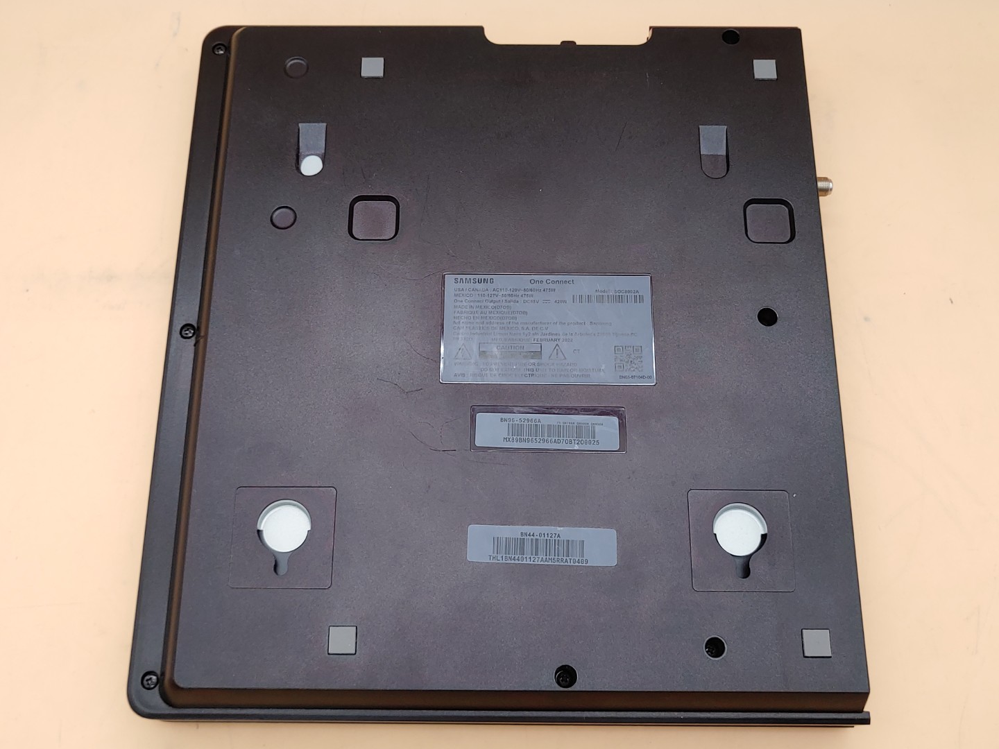 Samsung SOC8002A One Connect Box BN96-52966A QN75QN700A/QN800A/QN850A w/ Cables - Image 9