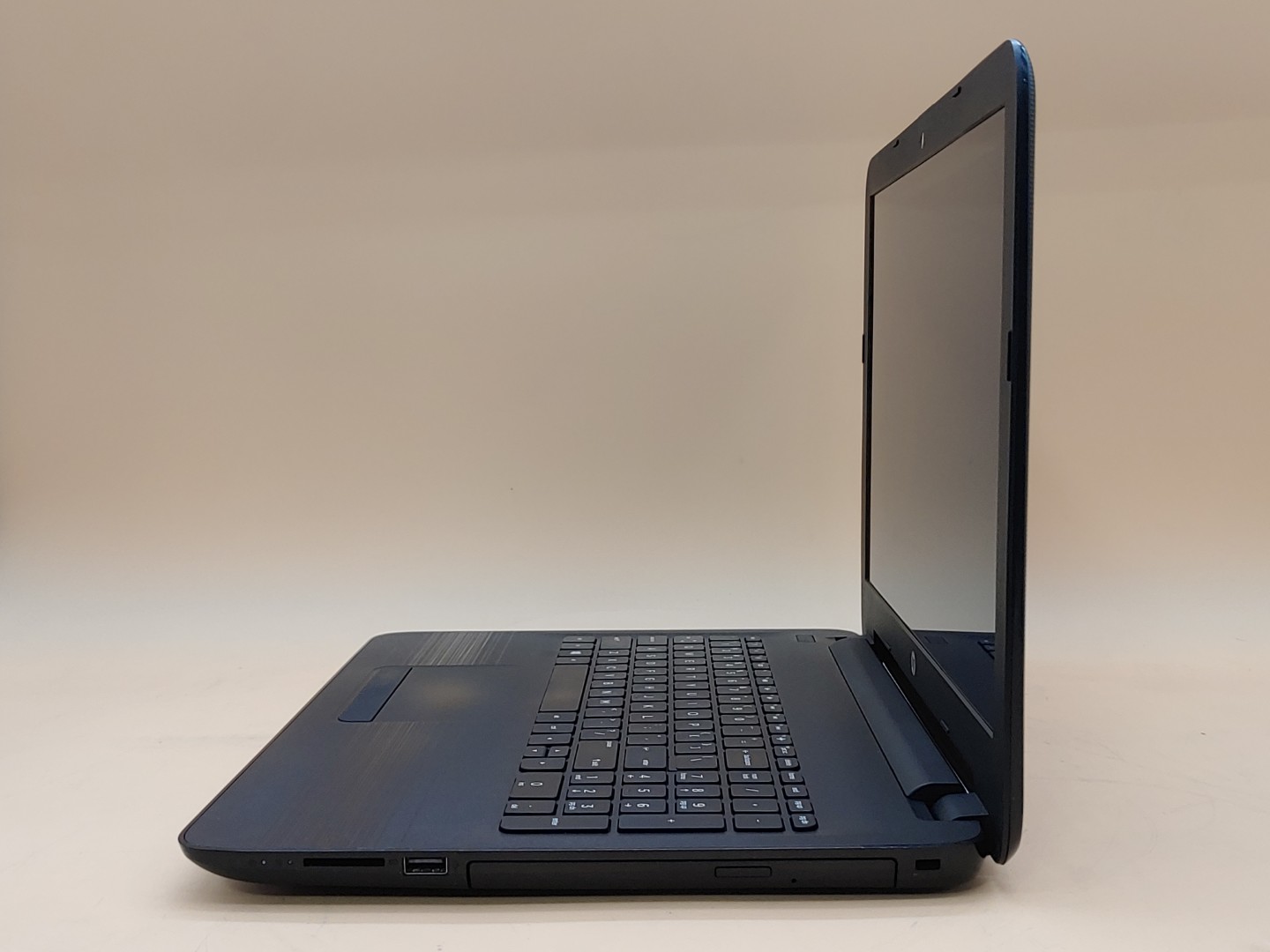 HP Notebook 15-ba009dx 15.6" AMD A6-7310 4GB RAM 500GB HDD *NO OS/NO AC* - Image 3