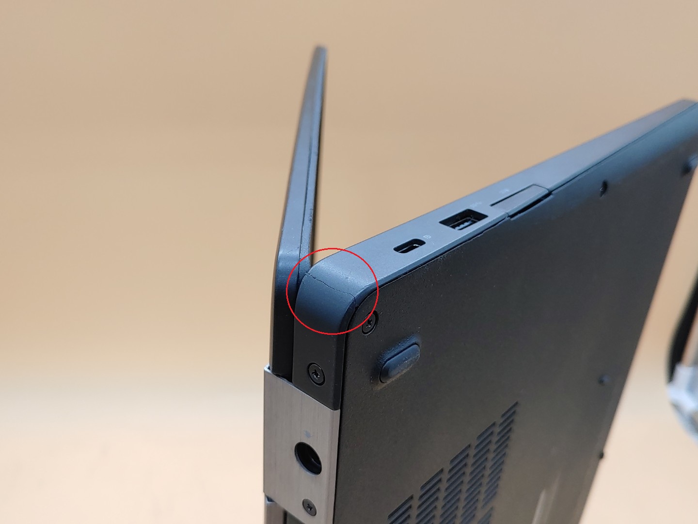 Dell Latitude 5590 15.6" i5-8250U 16GB 256GB SSD *NO BATT/NO OS/NO AC* *READ* - Image 9