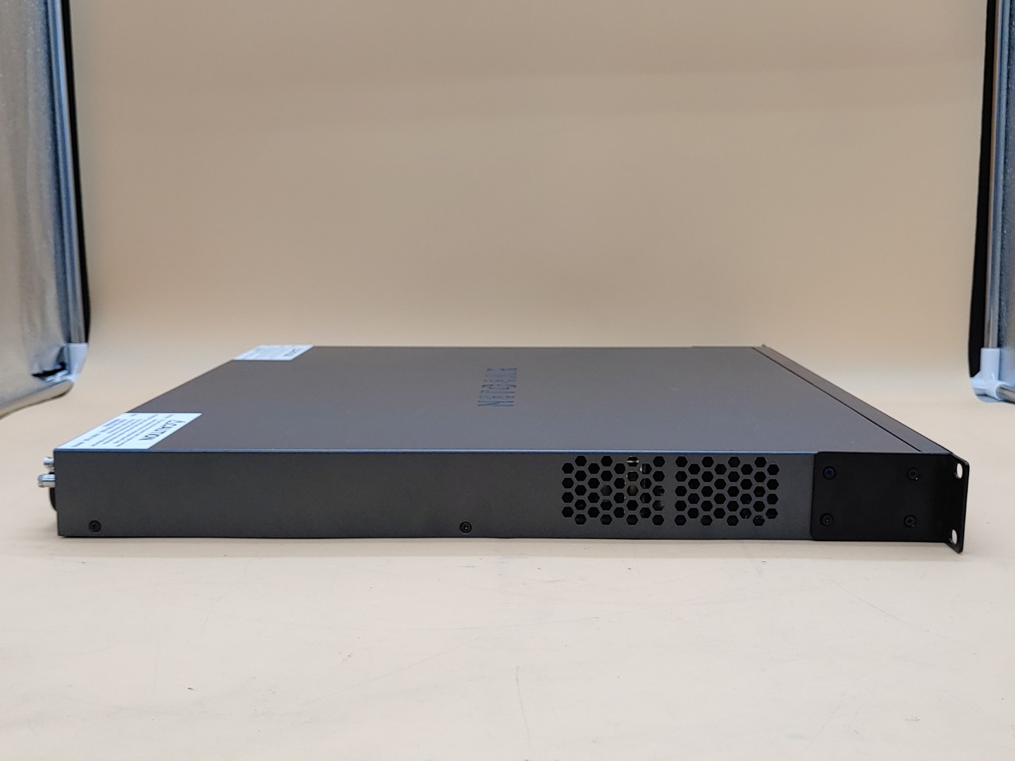 Netgear ProSafe M7100-24X V1H1 10G L2+ 24-Port Managed Switch w/ x2 PSU & Ears - Image 5