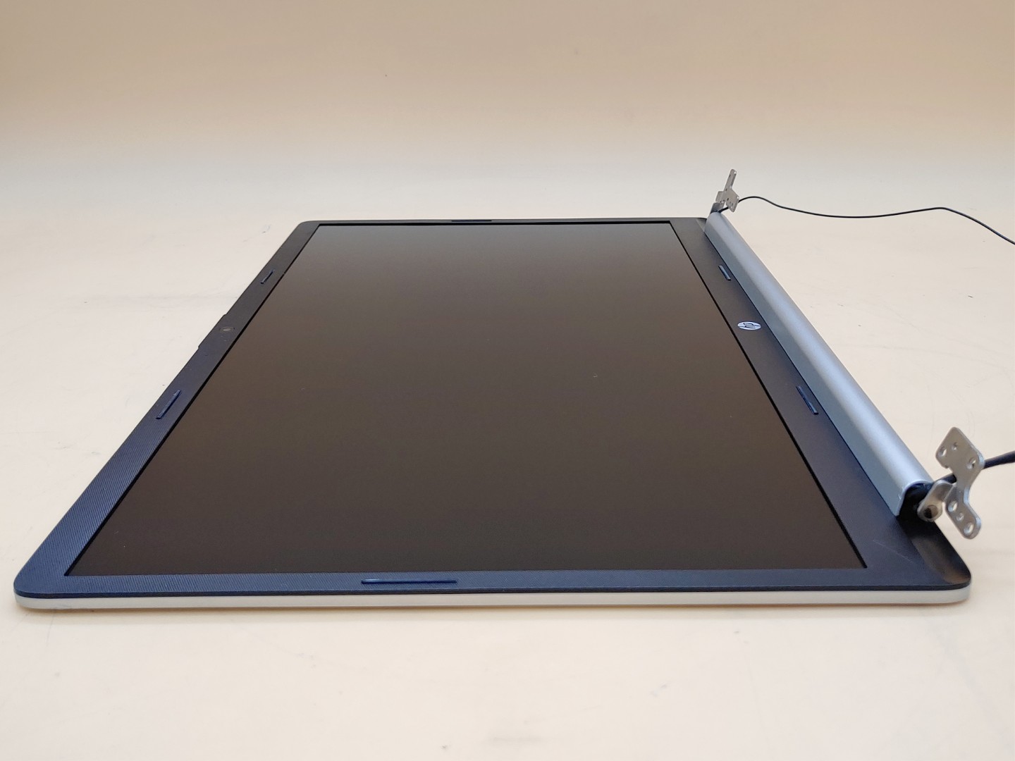 HP 17.3” 17-cn0058cl Genuine Laptop FHD LCD Screen Complete Assembly Silver - Image 3