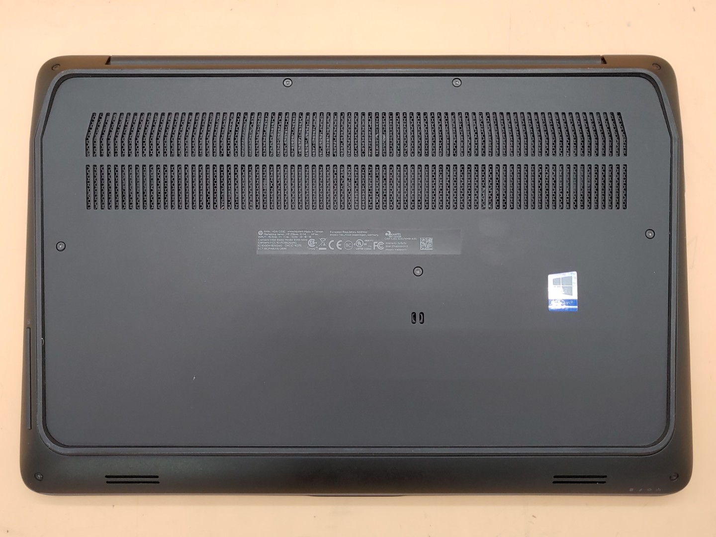 HP ZBook 15 G4 Intel Xeon E3-1505M v6 64GB RAM 512GB + 512GB **NO OS/NO AC** - Image 6