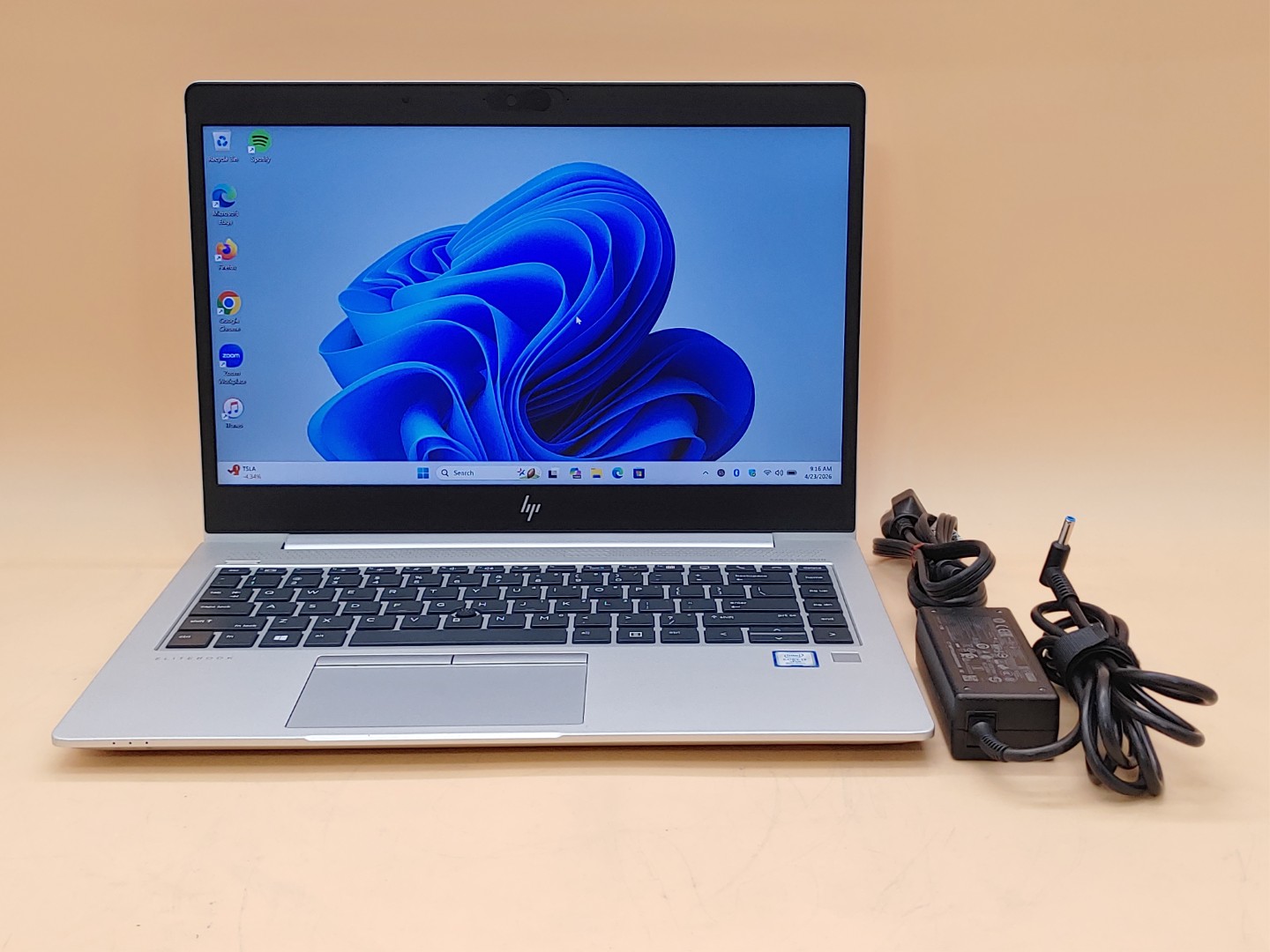 HP EliteBook 840 G5 14" Intel i7-8650U 16GB RAM 512GB SSD Windows11Pro w/ A/C