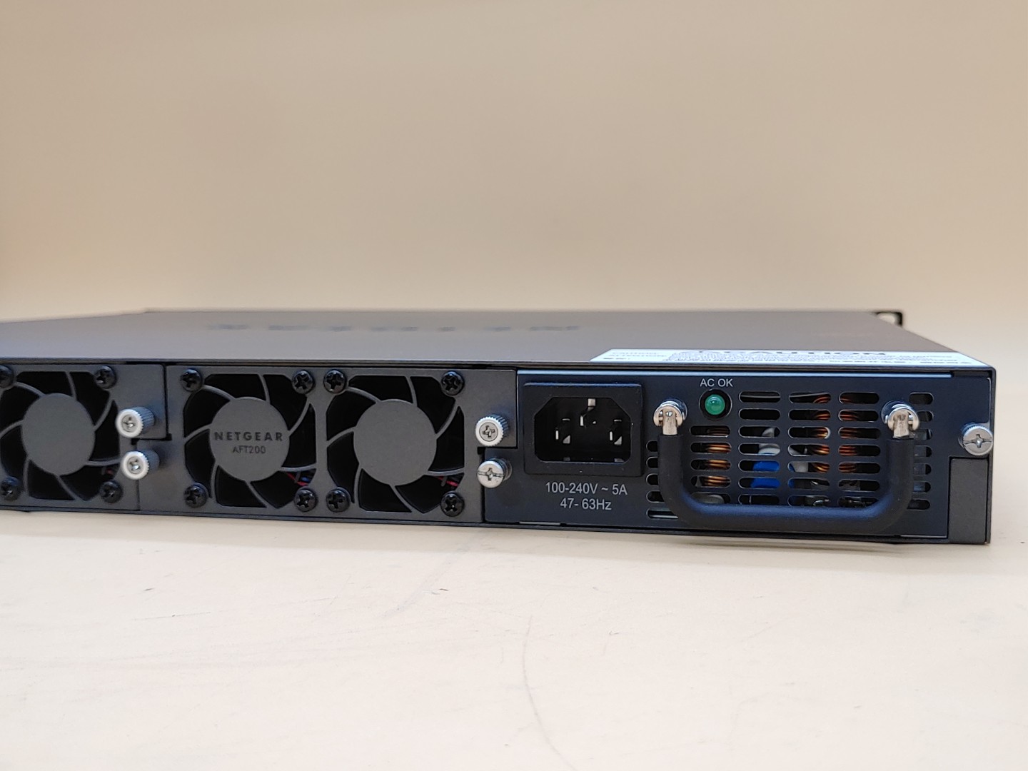 Netgear ProSafe M7100-24X V1H1 10G L2+ 24-Port Managed Switch w/ x2 PSU & Ears - Image 10