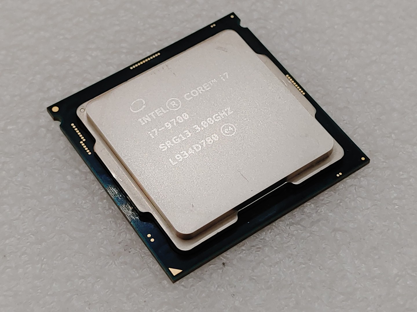 Intel Core i7-9700 SRG13 3.00GHz 8-Core 12MB LGA1151 Desktop CPU Processor