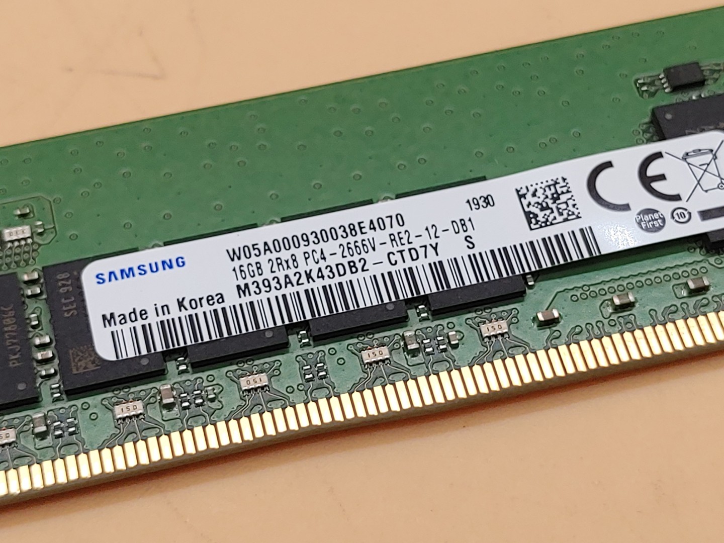 Samsung 16GB 2Rx8 PC4-2666V DDR4 M393A2K43DB2-CTD7Y RDIMM ECC Server Ram Memory - Image 2