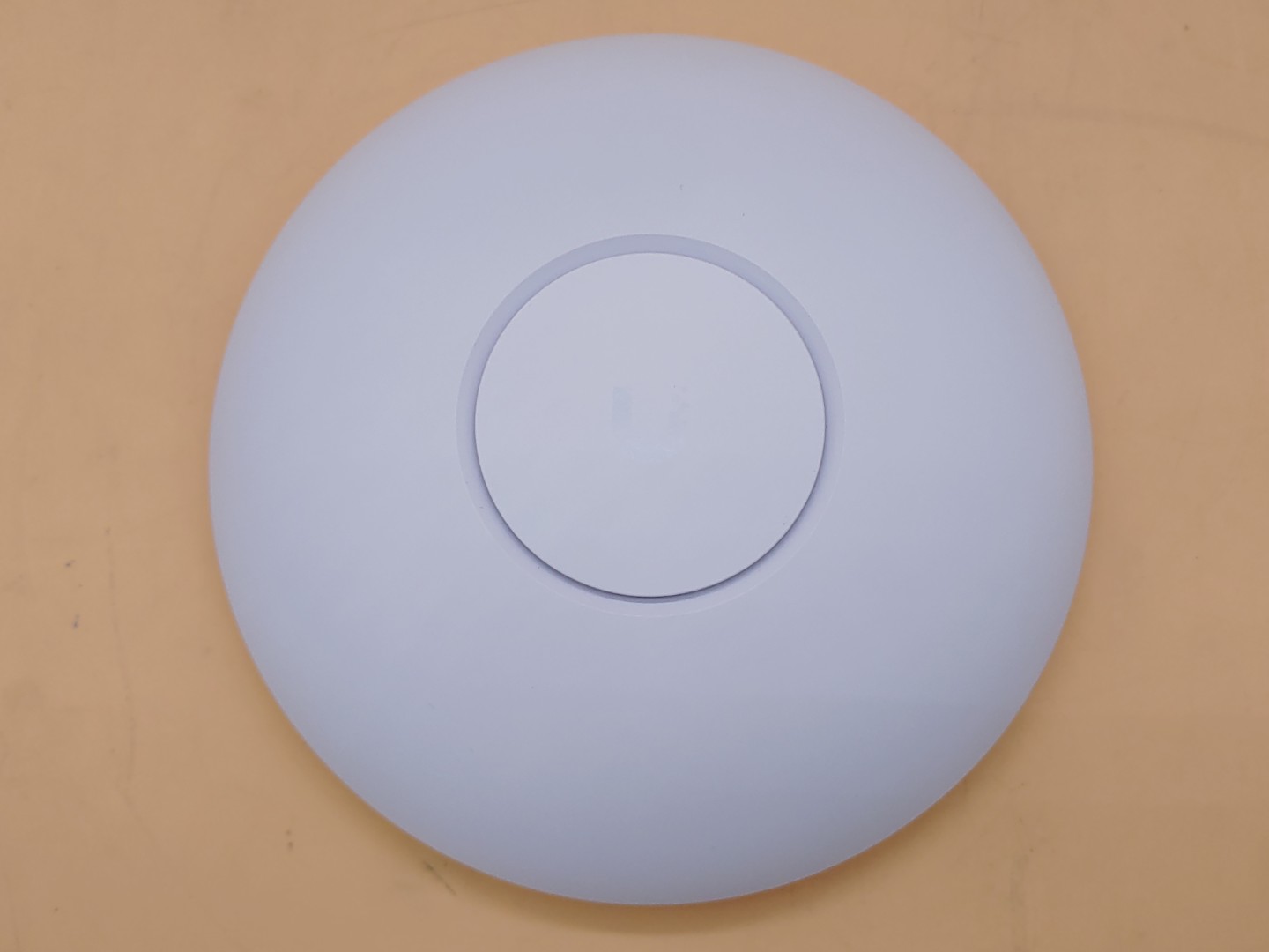Ubiquiti Networks UniFi U7 Pro Tri-Band PoE Wi-Fi 7 Access Point - Image 2