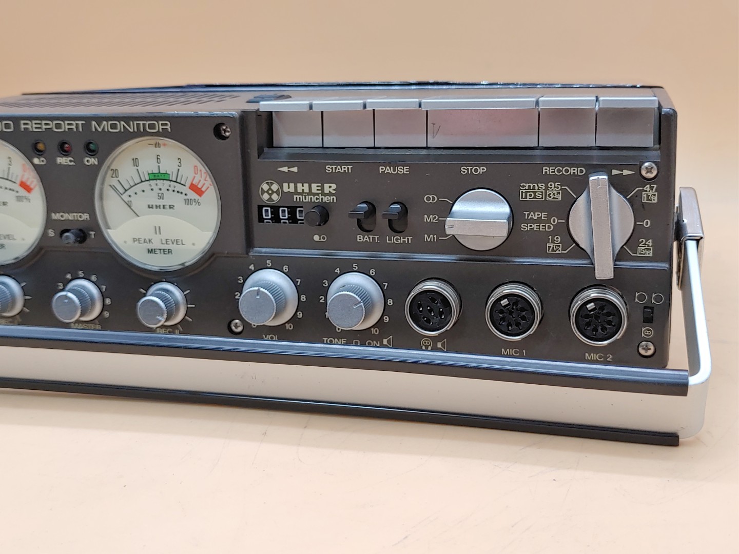 UHER 4400 Report Monitor 4-Channel Tape Recorder Reporter *POWER ON TESTED**READ - Image 3