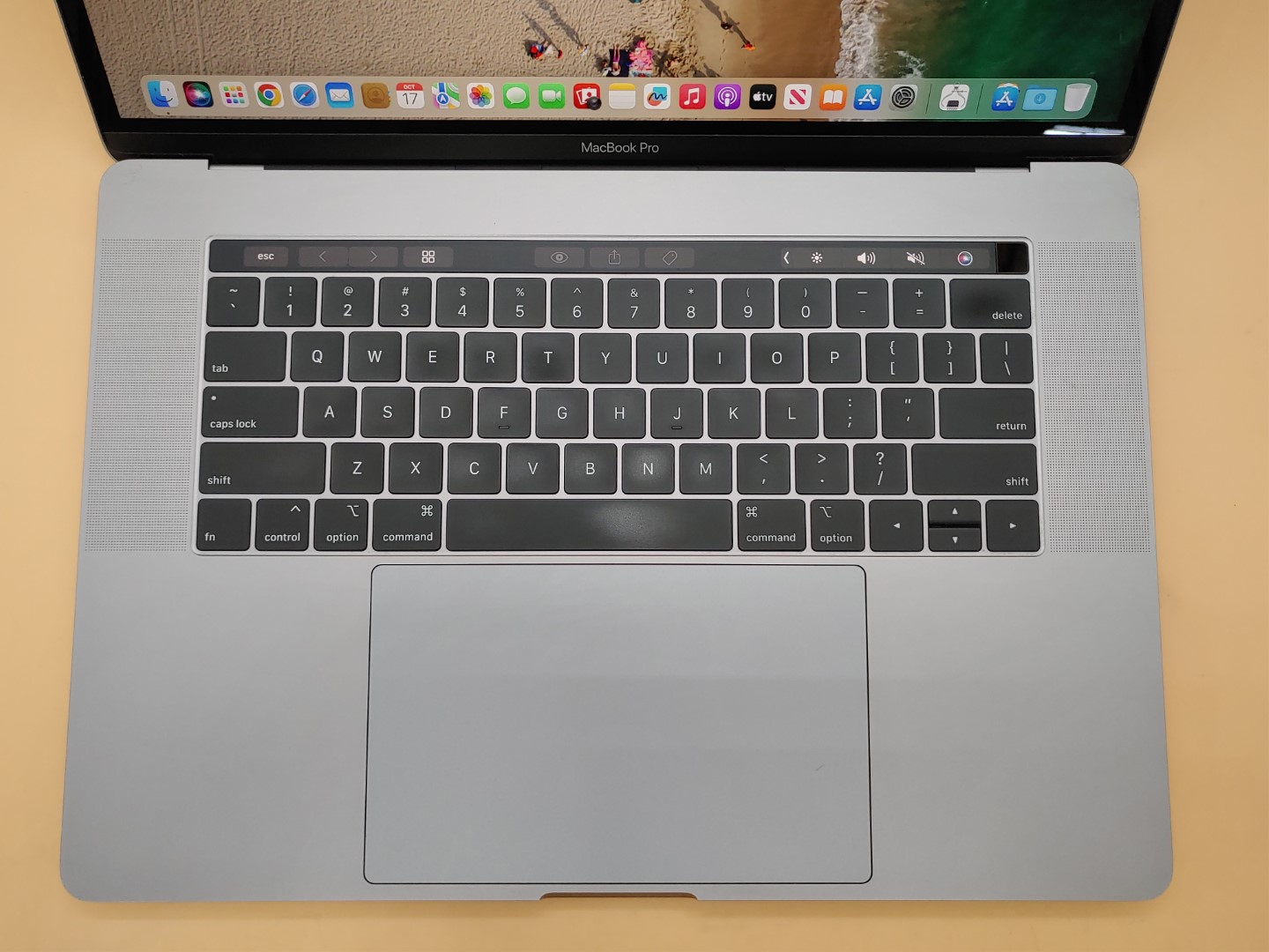 Apple MacBook Pro 15" 2019 Touchbar i7 2.60GHz✔16GB✔256GB✔Sequoia✔*NO A/C**READ* - Image 4