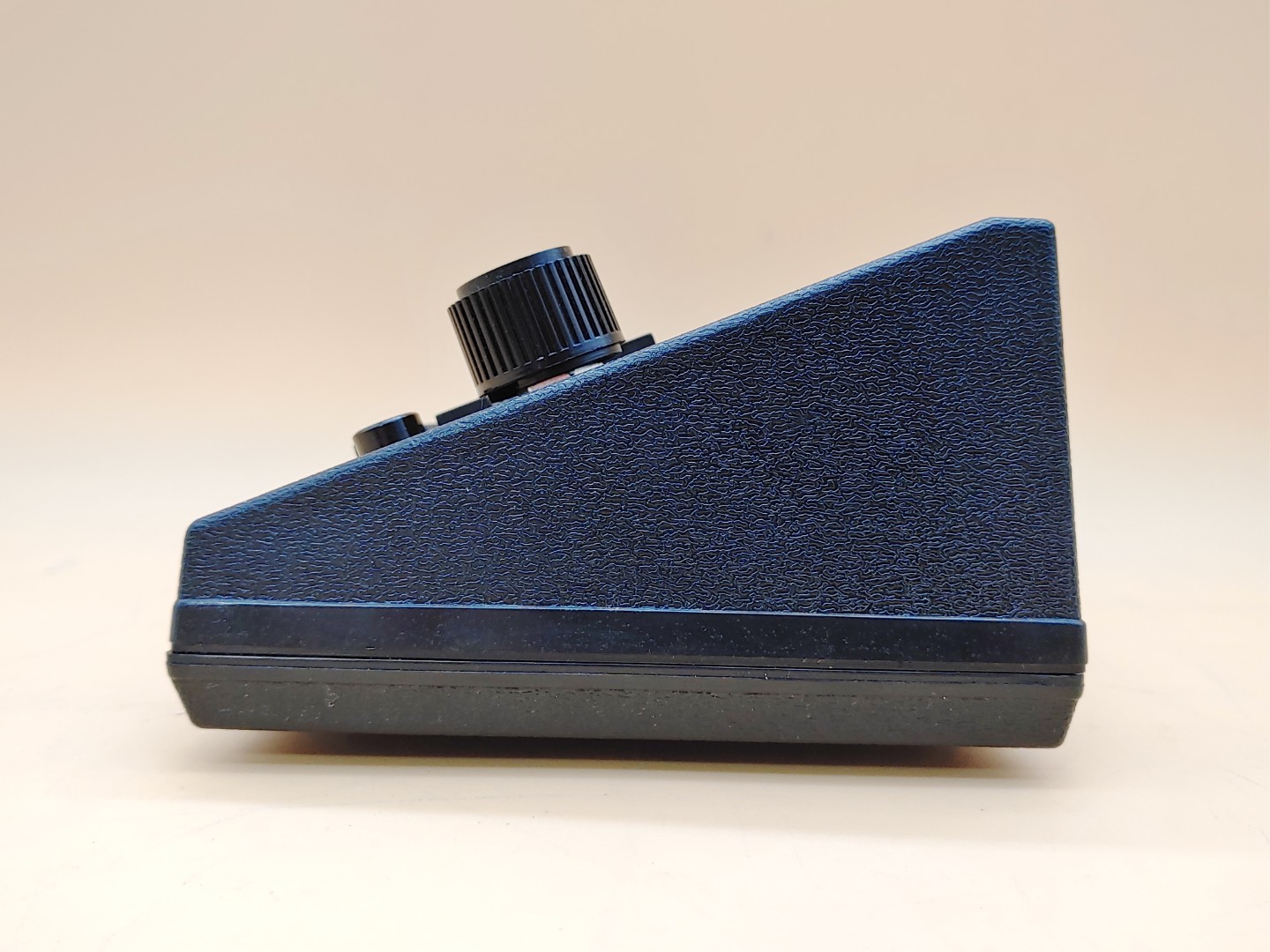 Bio Solutions Model-E Frequency Resonant Machine w/ Power Adapter + Extras - Image 8