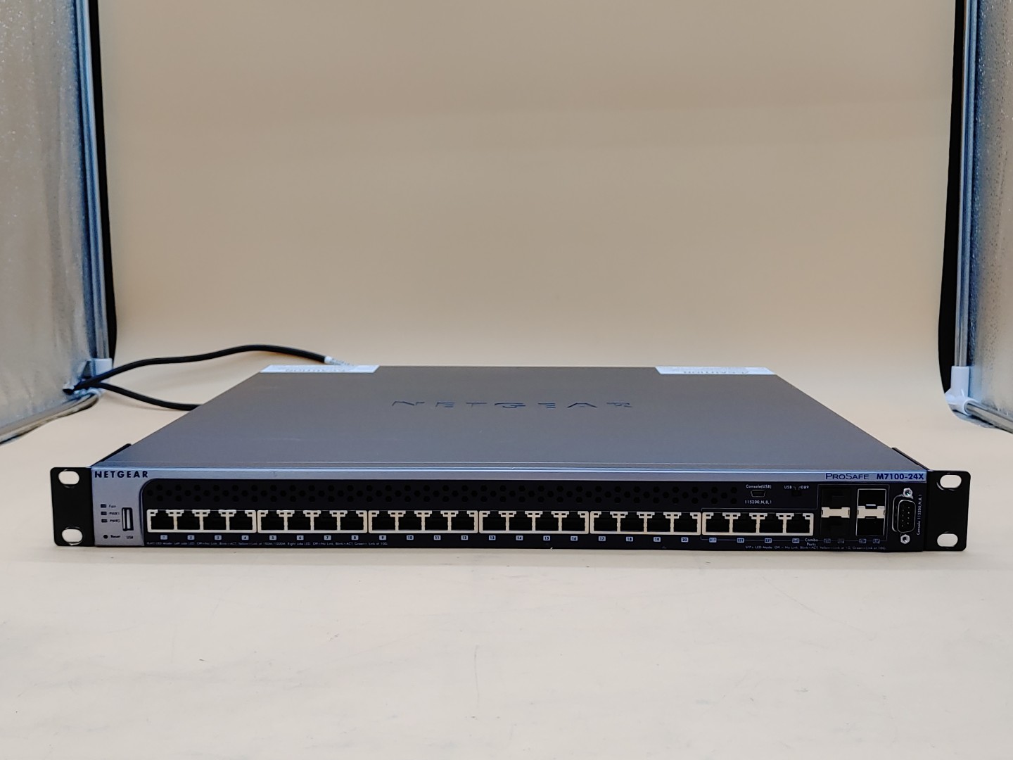 Netgear ProSafe M7100-24X V1H1 10G L2+ 24-Port Managed Switch w/ x2 PSU & Ears