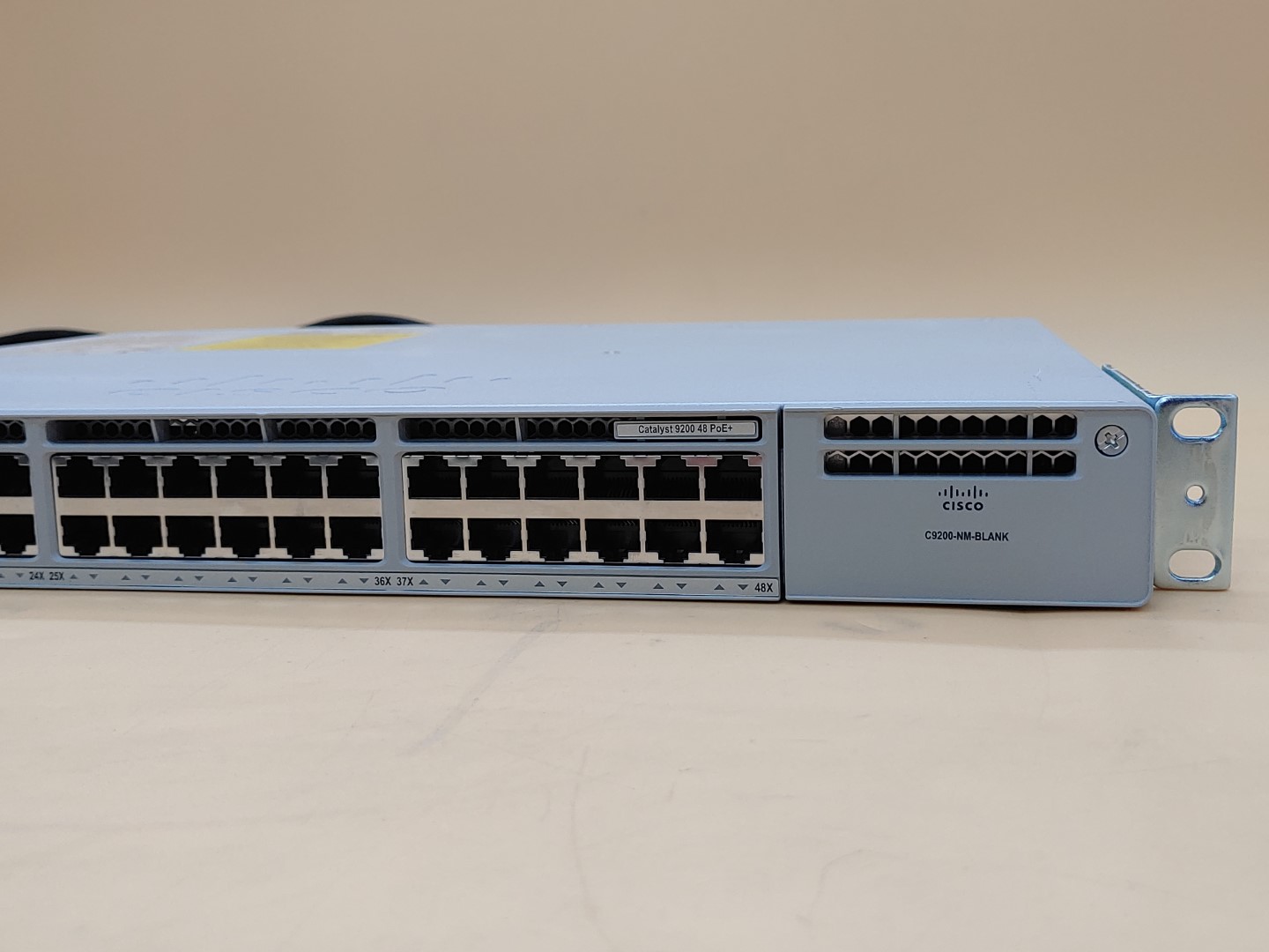 Cisco Catalyst 9200 48-Port PoE+ Network Switch -- C9200-48P-E V01 - Image 3