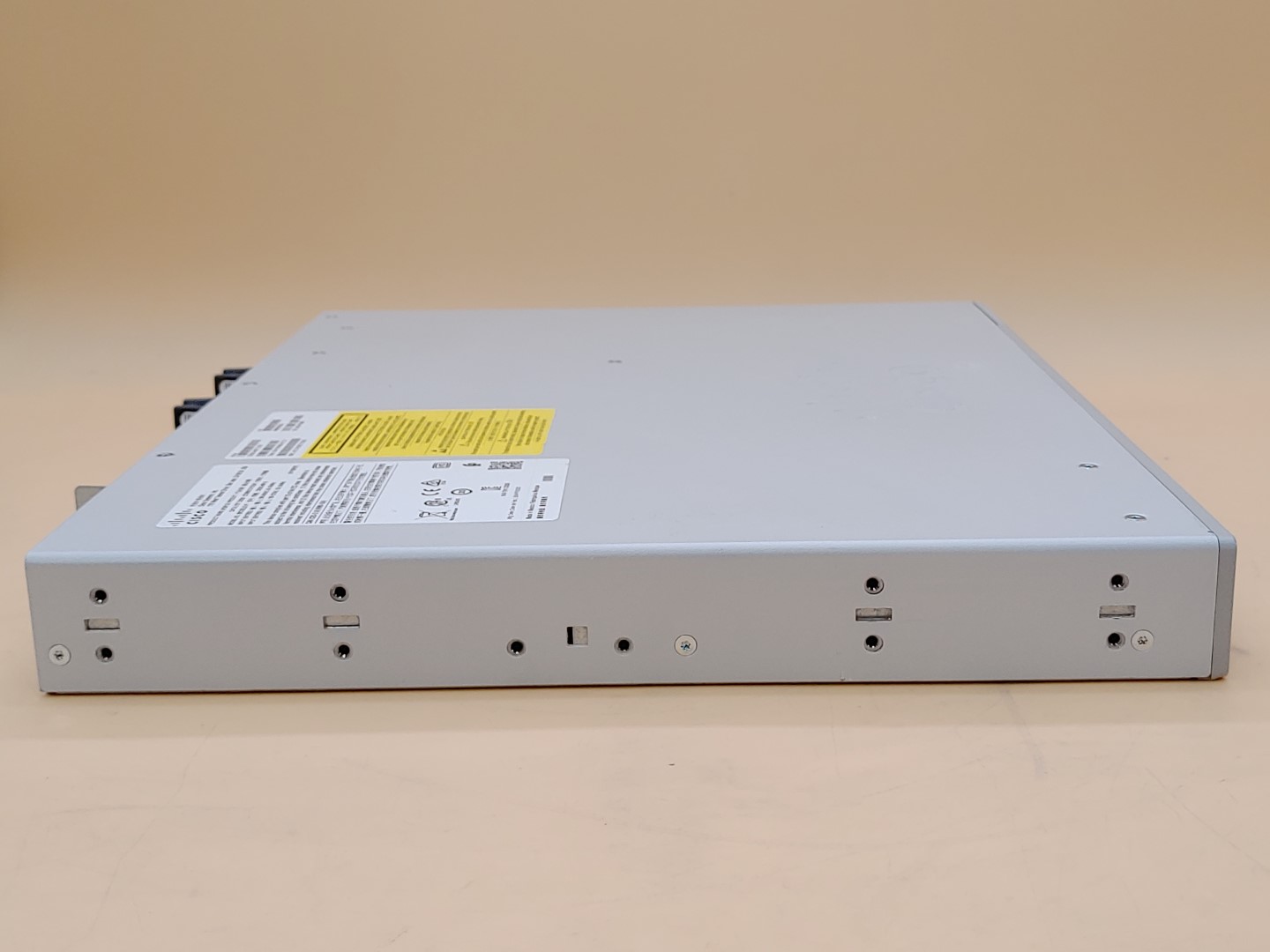 Cisco Catalyst 9200 48-Port PoE+ Network Switch C9200-48P-E V01 - Image 6