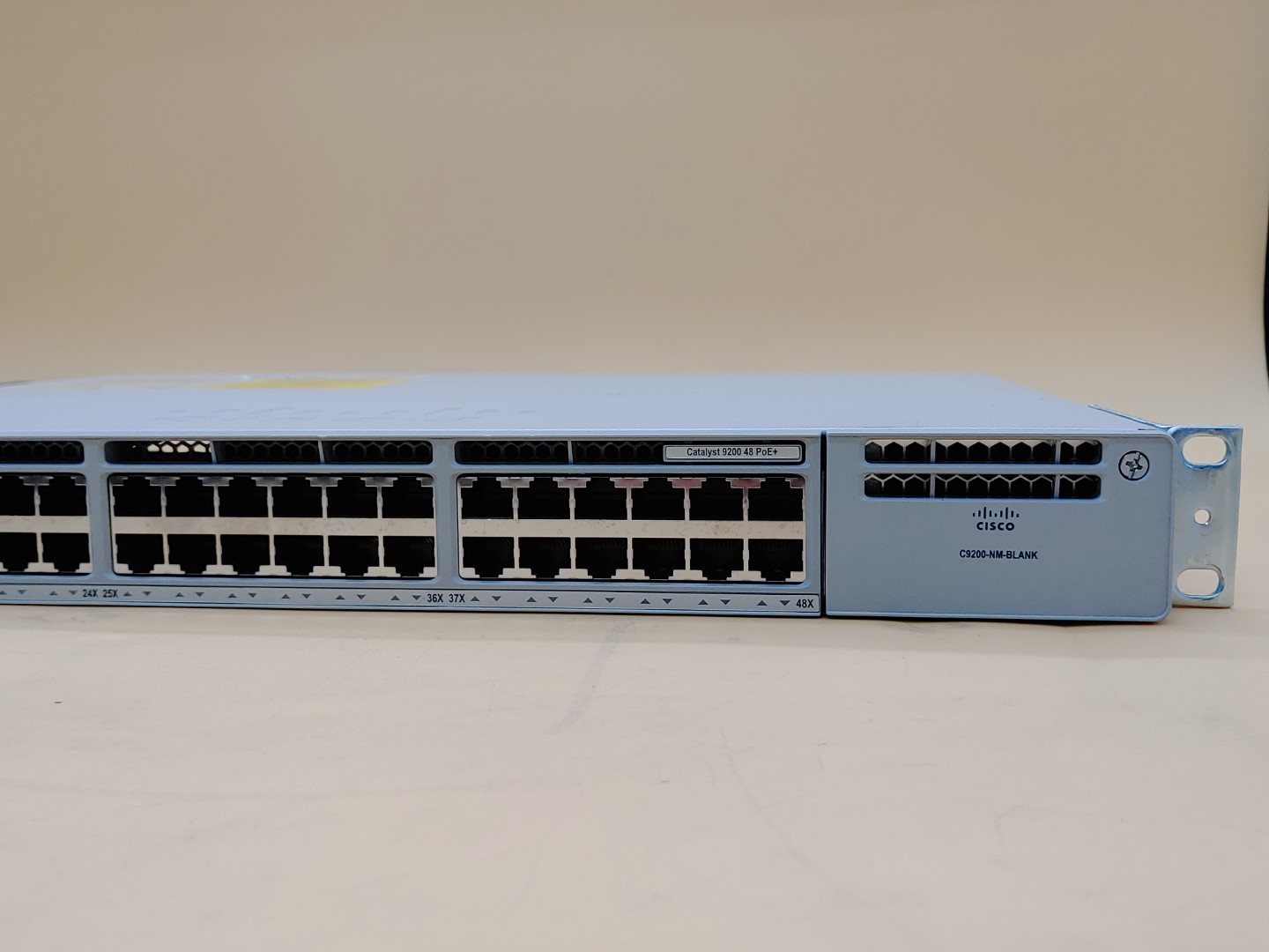 Cisco Catalyst 9200 48-Port PoE+ Network Switch // C9200-48P-E V01 - Image 3
