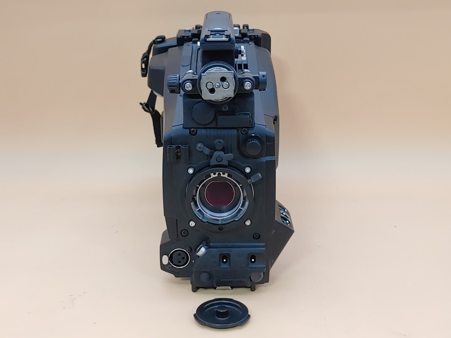 Sony HXC-D70 Studio HD Camcorder w/ CA-FB70 ✔✔✔ **NO LENS OR BATT** - Image 3