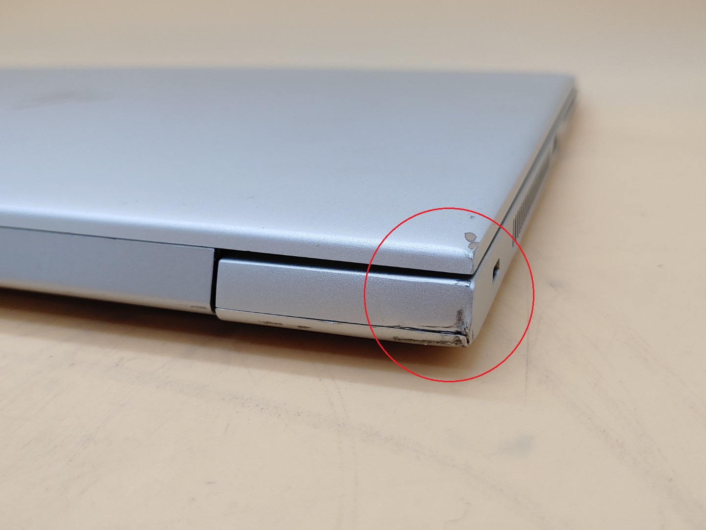 HP EliteBook 840 G5 14" Intel i7-8650U *NO RAM/NO SSD/NO OS/NO AC* *POWER ISSUE* - Image 9