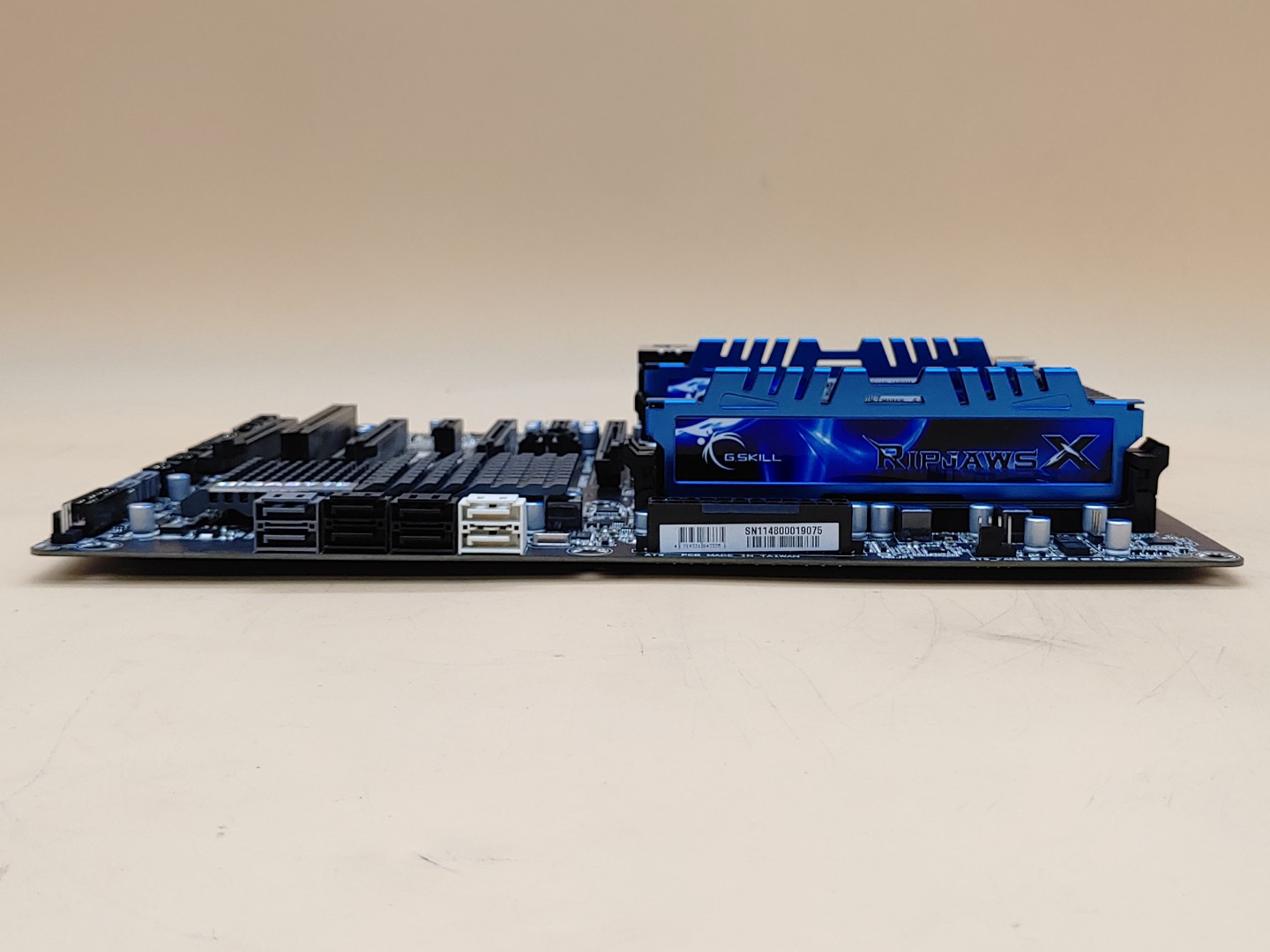 Gigabyte GA-X79-UD3 Motherboard LGA 2011 DDR3 ATX w/ Intel i7-3930K + 16GB RAM - Image 3