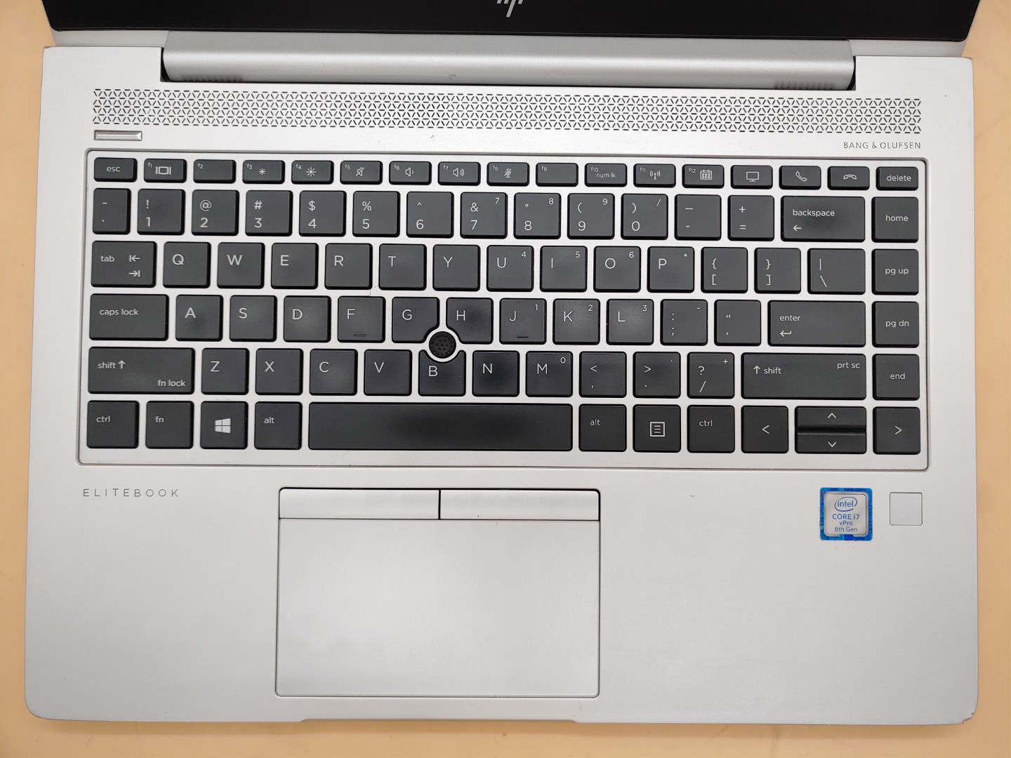 HP EliteBook 840 G5 14" Intel i7-8650U *NO RAM/NO SSD/NO OS/NO AC* *POWER ISSUE* - Image 4