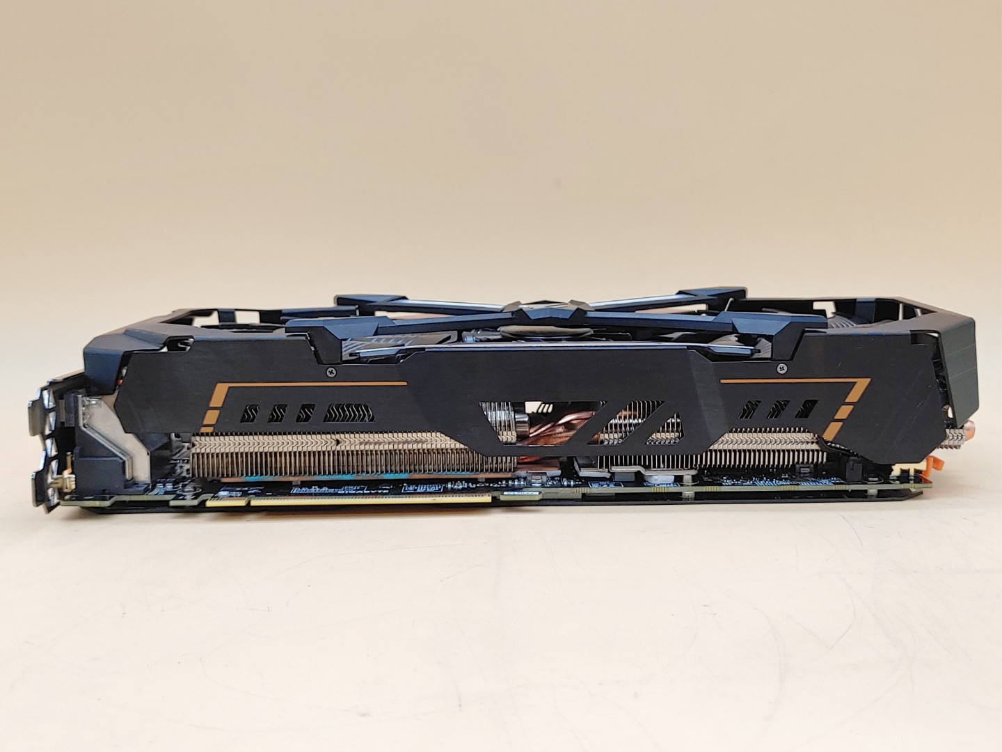 Gigabyte AORUS GTX 1080 Ti 11GB GDDR5X Graphics Card (GV-N108TAORUS-11GD) - Image 3