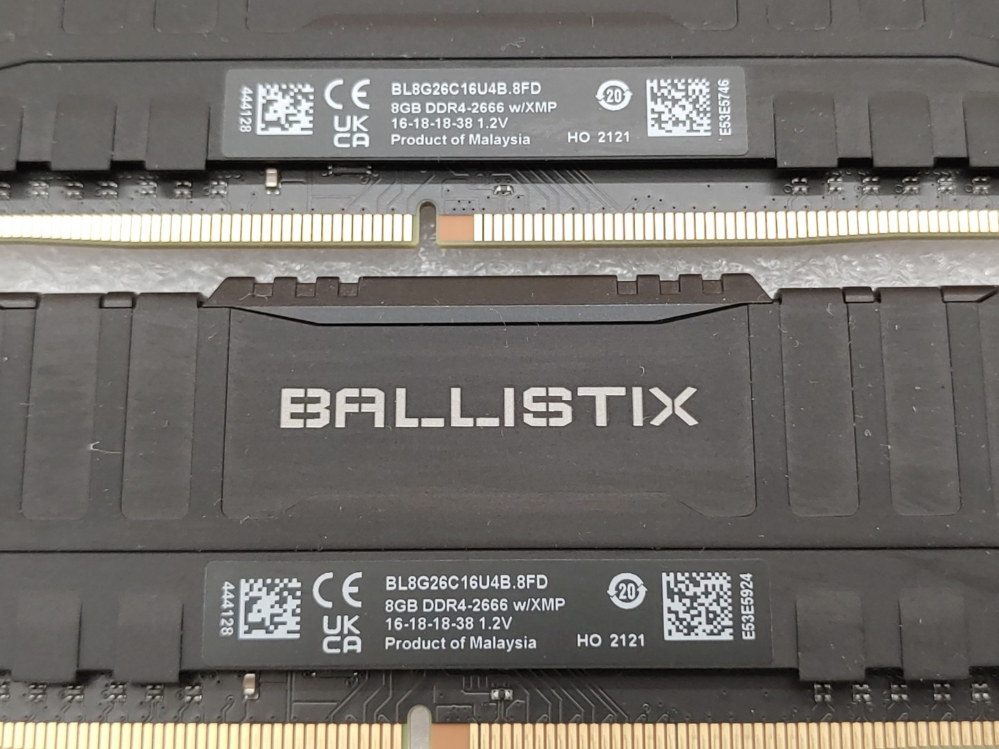 Crucial Ballistix 32GB (4x8GB) RAM DDR4 2666MHz w/ XMP UDIMM (BL8G26C16U4B.8FD) - Image 3
