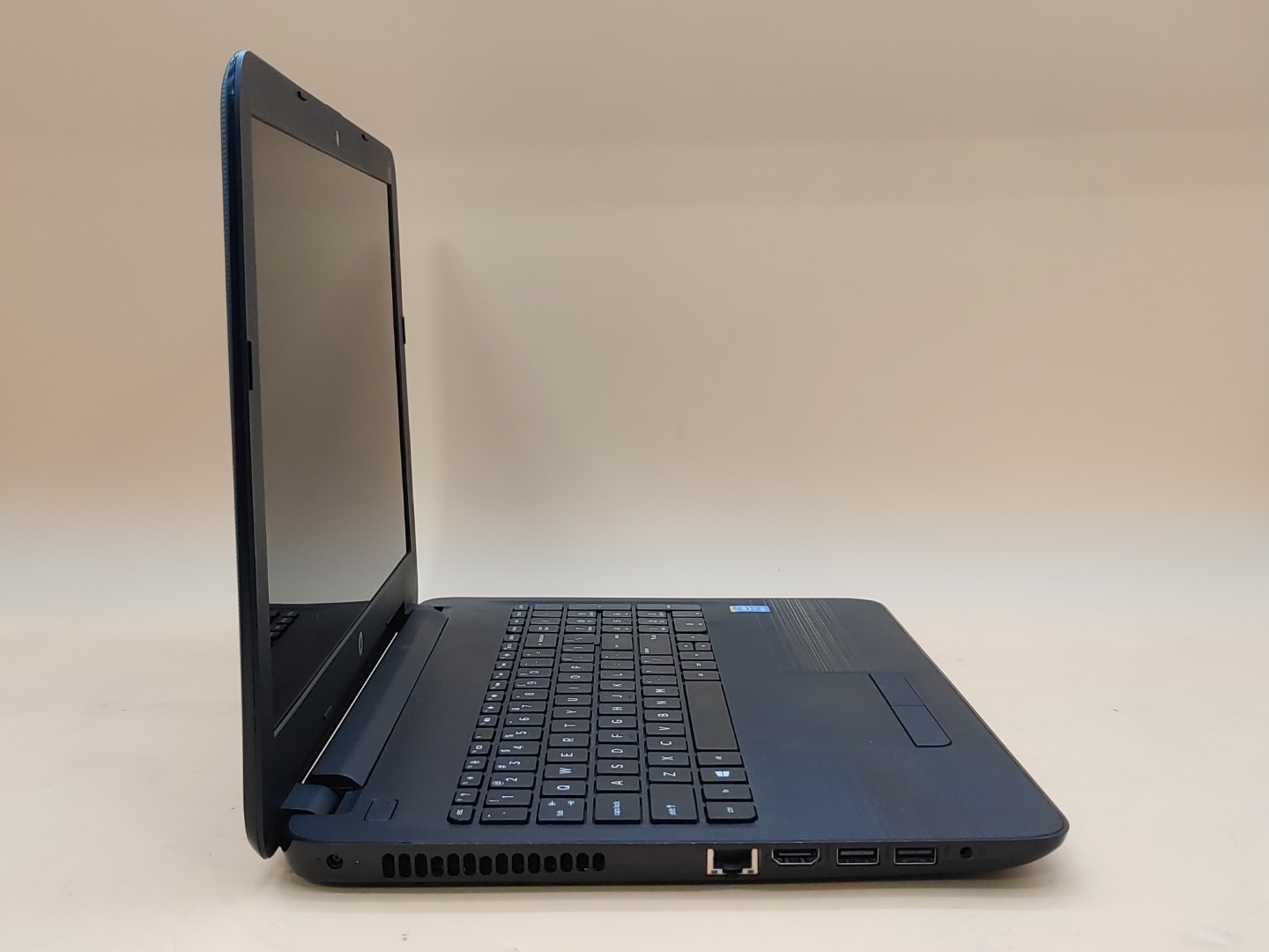 HP Notebook 15-ay071nr 15.6" Touch i3-5005U 8GB 1TB HDD *NO OS/NO AC* *BAD BATT* - Image 2