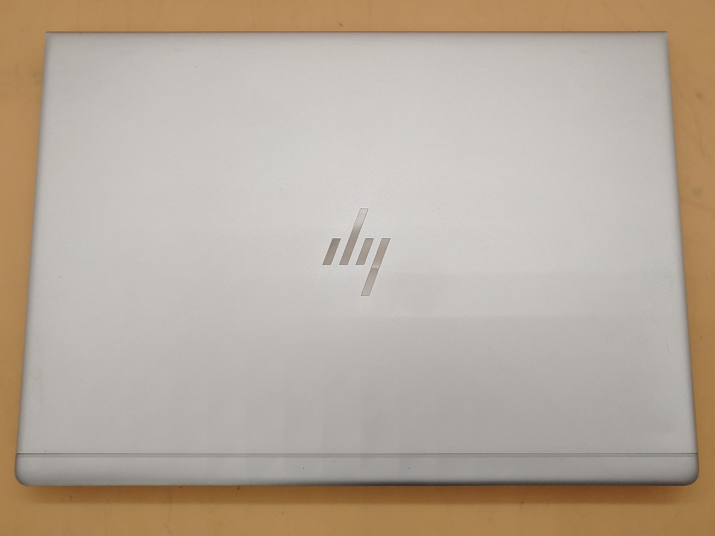 HP EliteBook 840 G5 14" Intel i7-8650U *NO SSD/ NO RAM/ NO AC* *CRACKED SCREEN* - Image 6