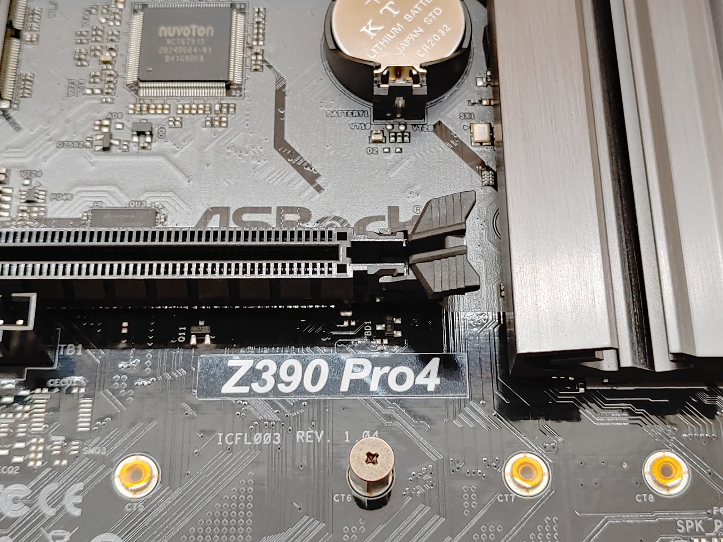 ASRock Z390 Pro4 LGA 1151 Ultra M.2 DDR4 Intel ATX Motherboard w/ 16GB RAM - Image 8