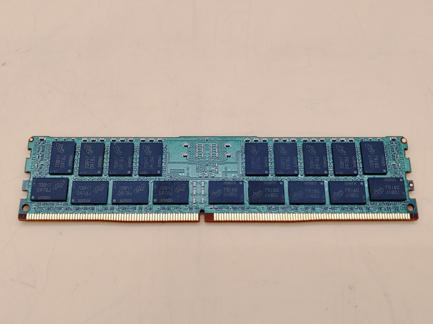 Micron 32GB 2RX4 PC4-2400T DDR4 MTA36ASF4G72PZ-2G3B1II ECC RAM Server Memory - Image 4