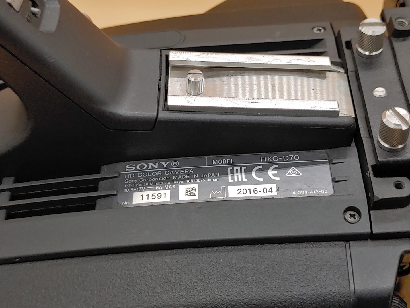 Sony HXC-D70 Studio HD Camcorder w/ CA-FB70 ✔✔✔ **NO LENS OR BATT** - Image 6