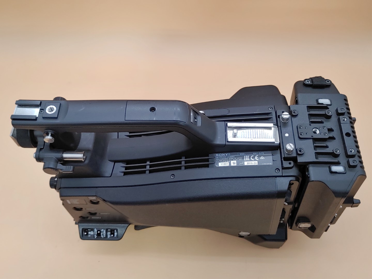 Sony HXC-D70 Studio HD Camcorder w/ CA-FB70 ✔✔✔ **NO LENS OR BATT** - Image 8