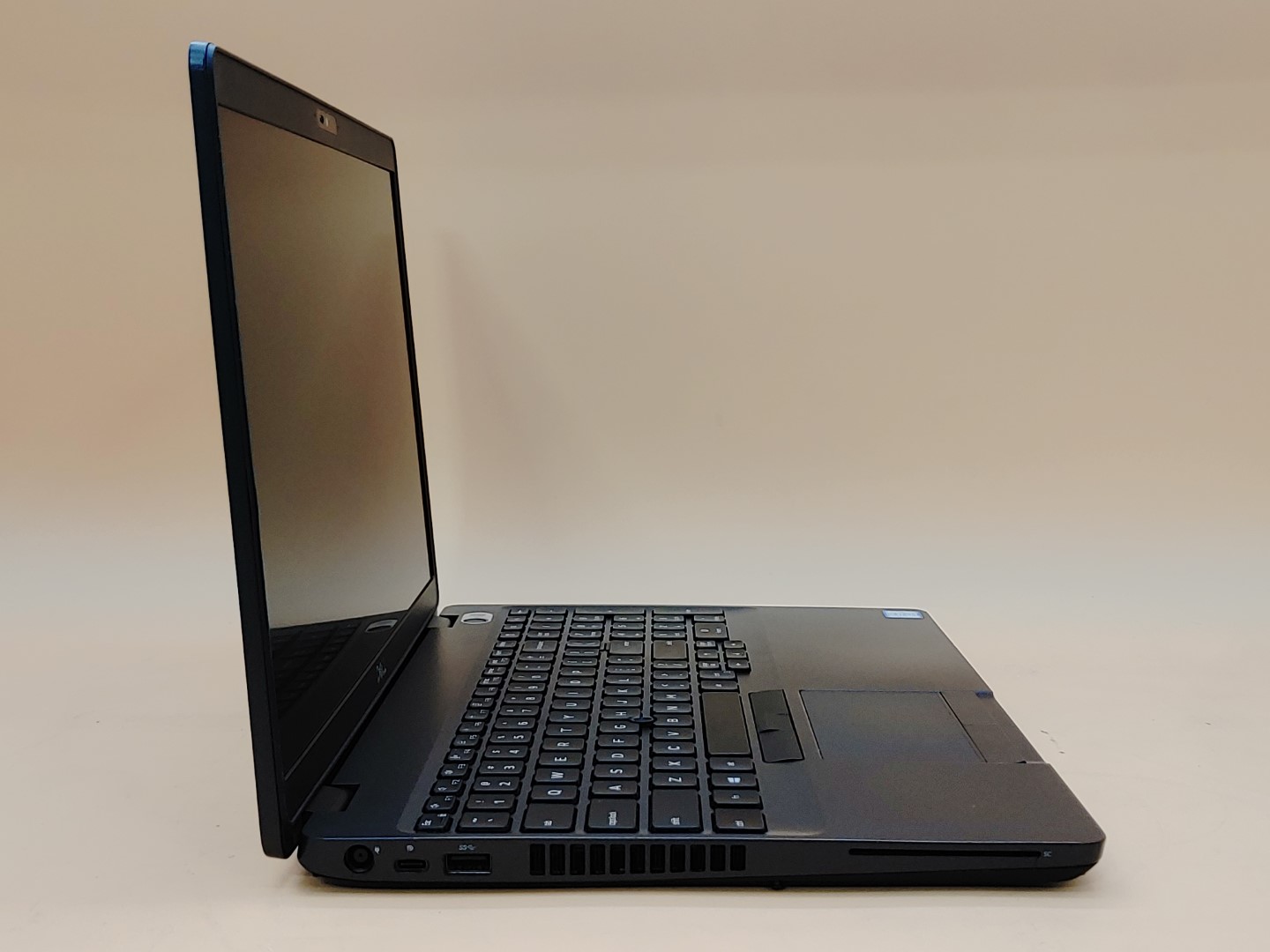Dell Latitude 5500 15.6" i7-8665U *NO SSD/RAM/BATT/AC* **CRACKED LCD** *READ* - Image 2