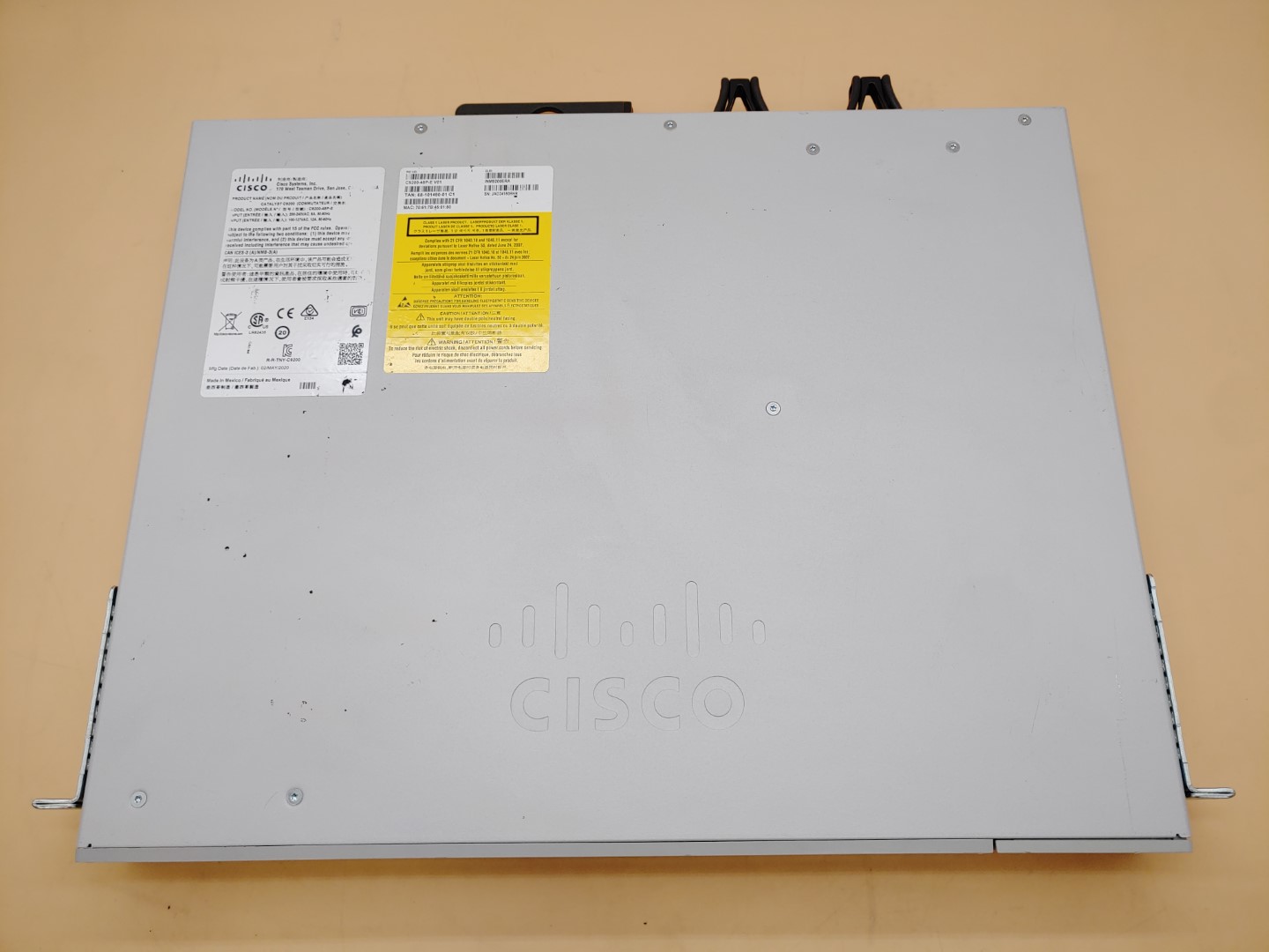 Cisco Catalyst 9200 48-Port PoE+ Network Switch -- C9200-48P-E V01 - Image 4