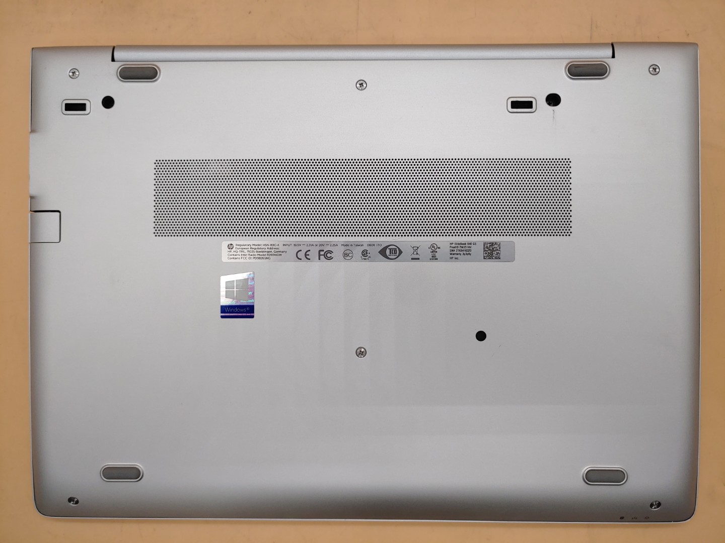 HP EliteBook 840 G5 14" Intel i7-8650U 16GB *NO SSD/NO OS/NO AC* *CRACKED SCREEN - Image 6
