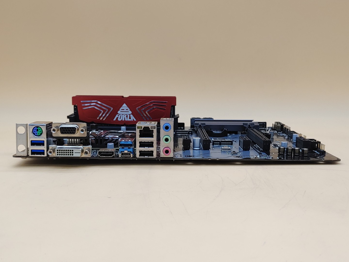 ASRock Z390 Pro4 LGA 1151 Ultra M.2 DDR4 Intel ATX Motherboard w/ 16GB RAM - Image 7