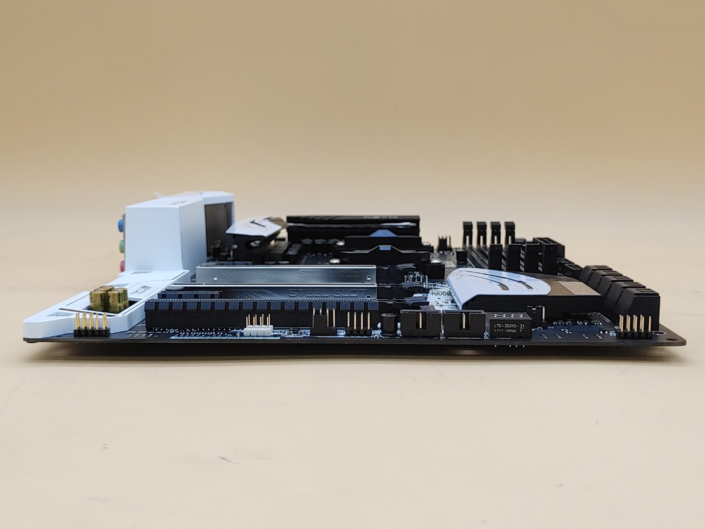 ASRock X370 Taichi ATX Motherboard Socket AM4 AMD DDR4 w/ AMD Ryzen 7 1700X CPU - Image 3