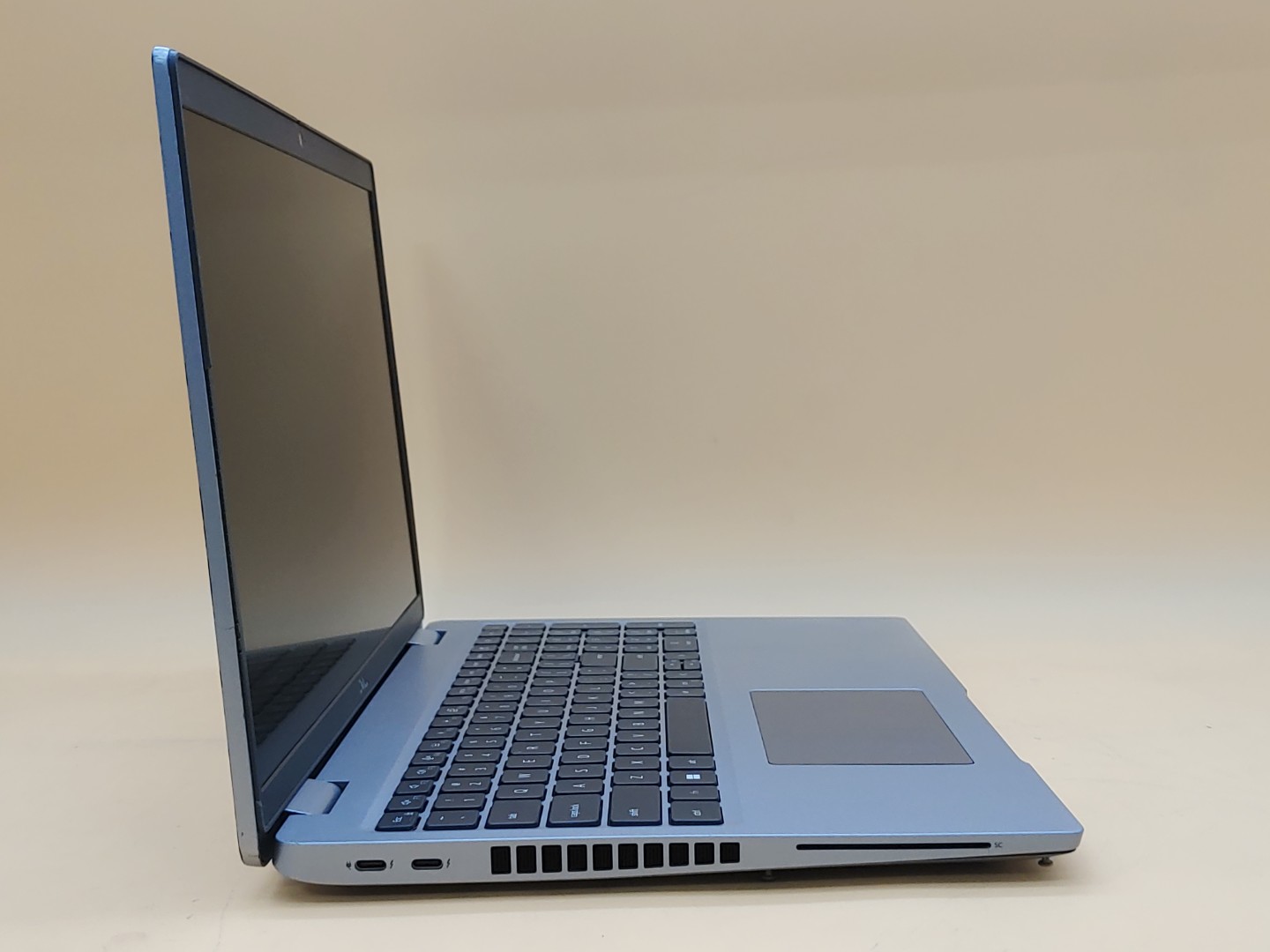 Dell Precision 3570 15.6" Intel i7-1265U NVIDIA T550 *NO SSD/RAM/BATT/AC* *READ* - Image 2