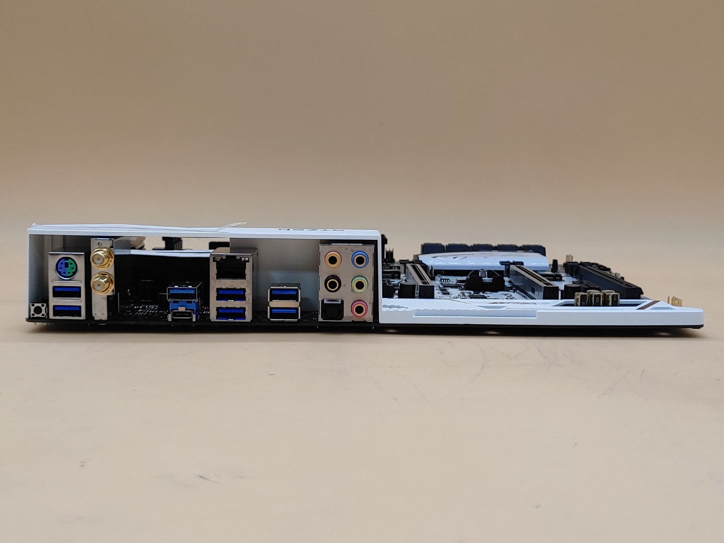 ASRock X370 Taichi ATX Motherboard Socket AM4 AMD DDR4 w/ AMD Ryzen 7 1700X CPU - Image 6
