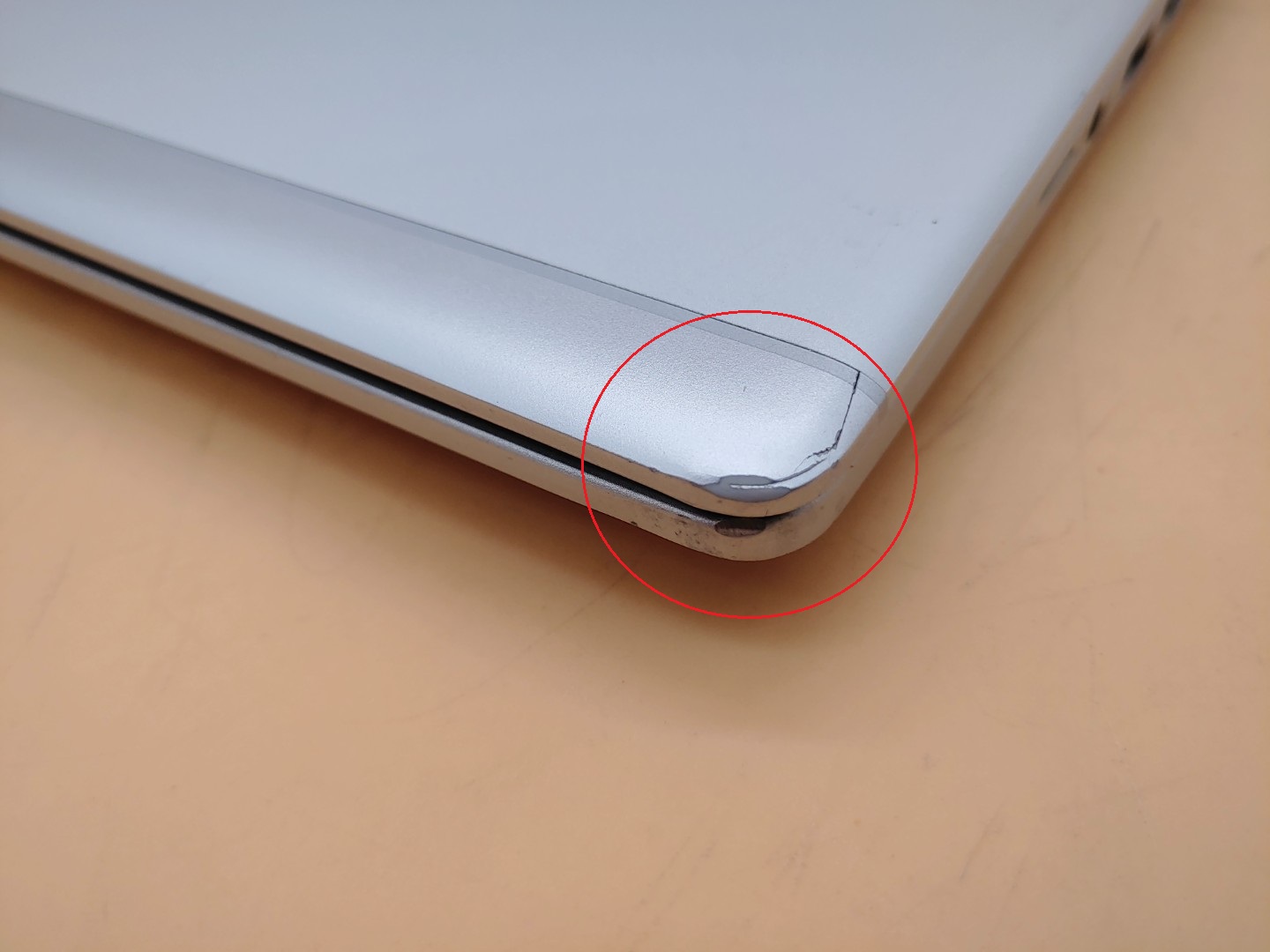 HP EliteBook 840 G5 14" Intel i7-8650U *NO RAM/NO SSD/NO OS/NO AC* *POWER ISSUE* - Image 11