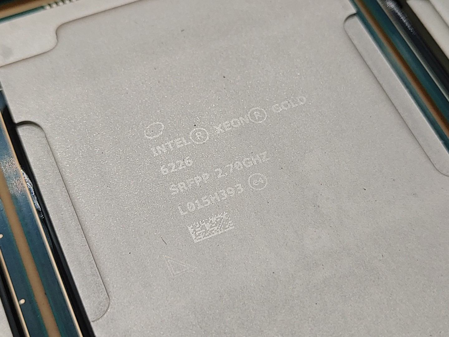 Intel Xeon GOLD 6226 2.70GHz SRFPP 12-Core LGA3647 CPU 125W - LOT of (18) - Image 2