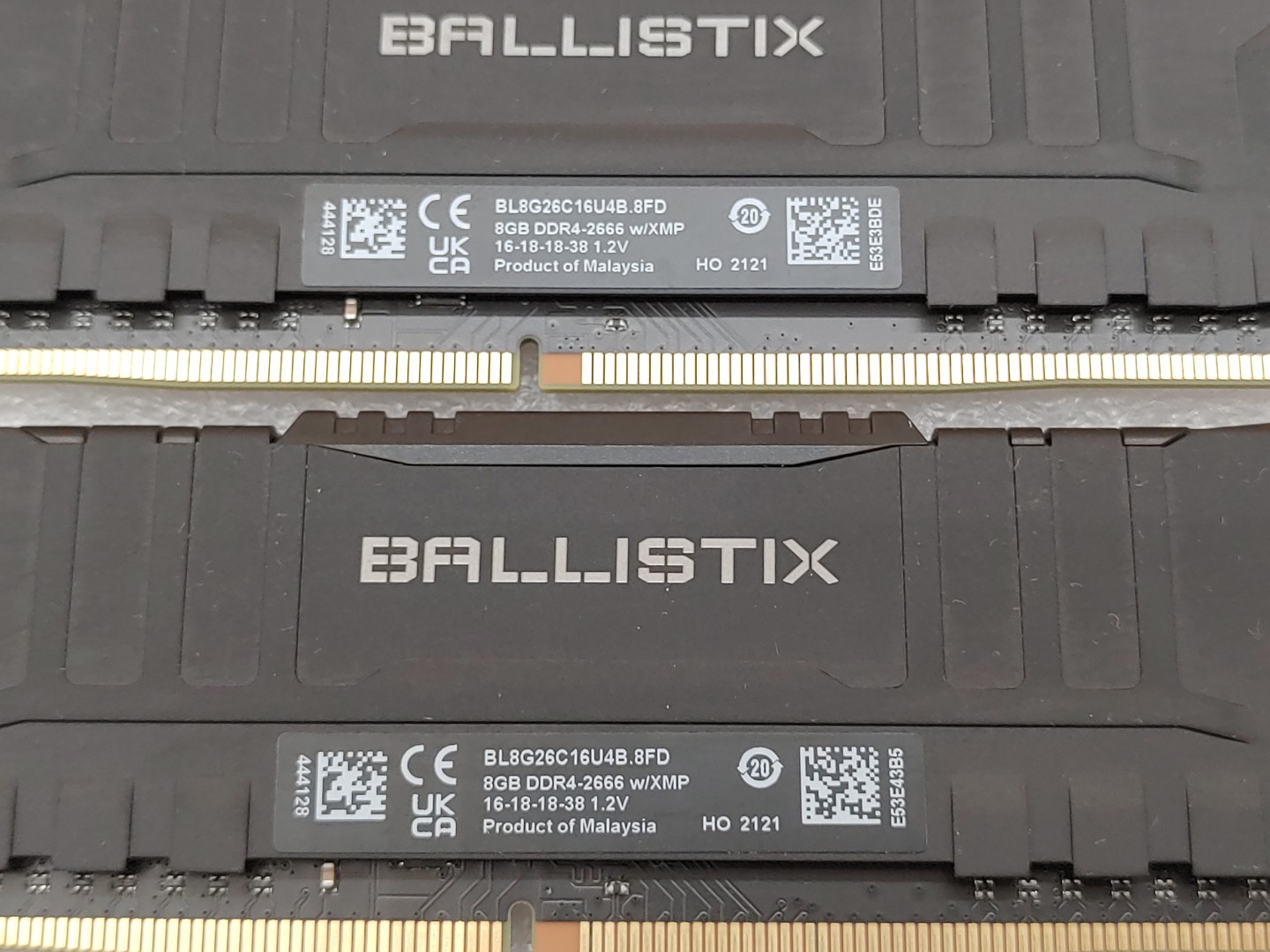 Crucial Ballistix 32GB (4x8GB) RAM DDR4 2666MHz w/ XMP UDIMM (BL8G26C16U4B.8FD) - Image 4