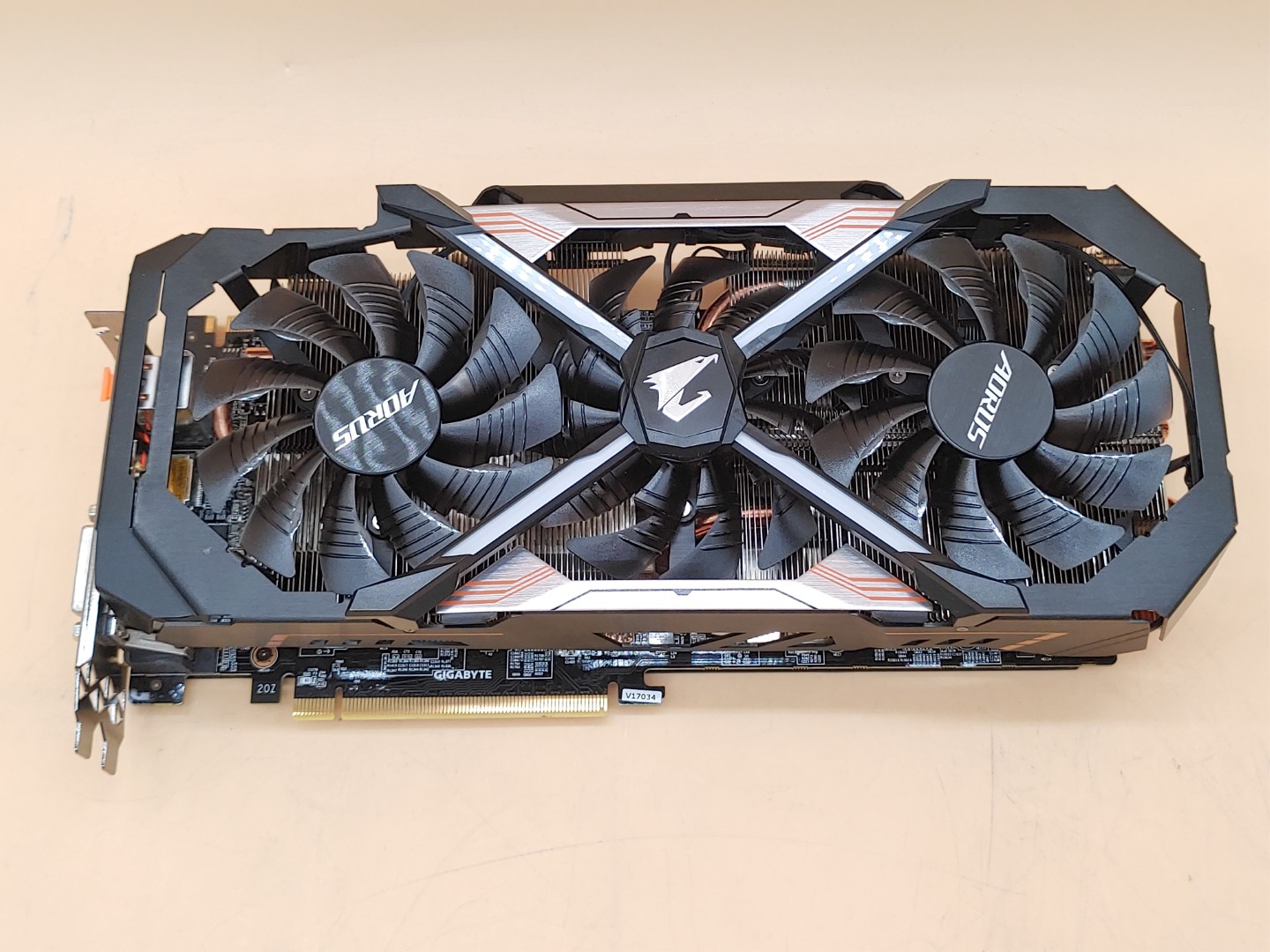 Gigabyte AORUS GTX 1080 Ti 11GB GDDR5X Graphics Card (GV-N108TAORUS-11GD) - Image 4